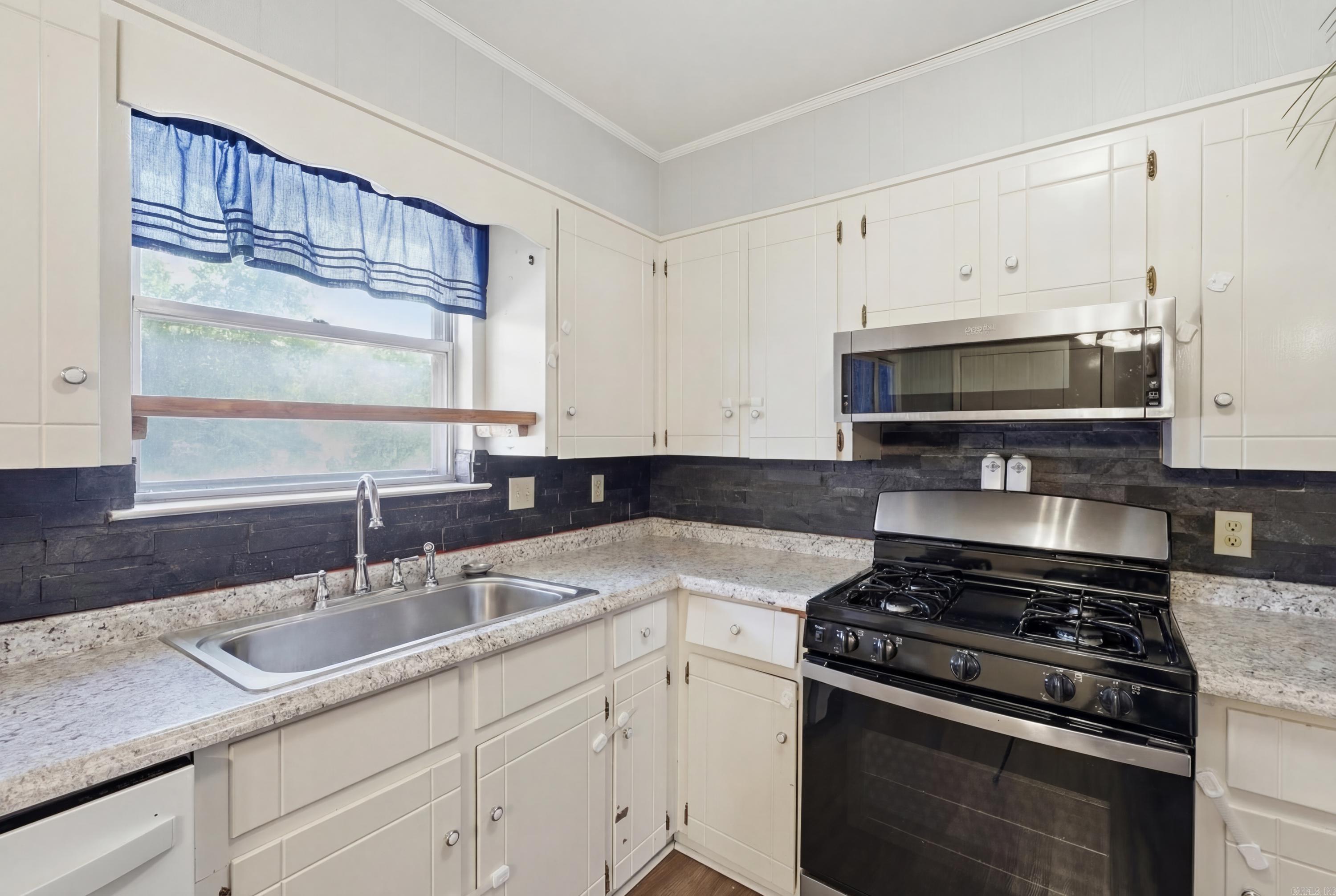 13815 Bonnie Ln  Shannon Hills, AR