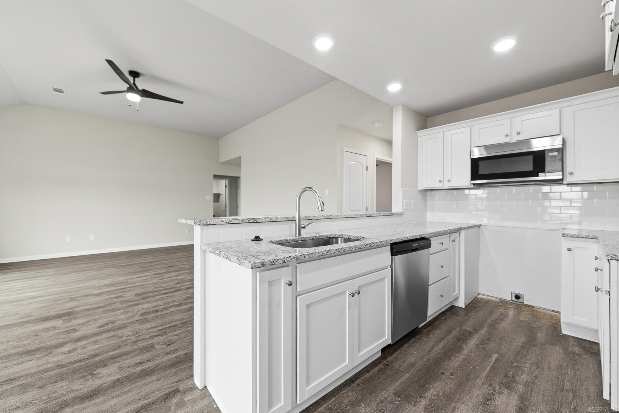 111 LLOYD HENDERSON  Beebe, AR