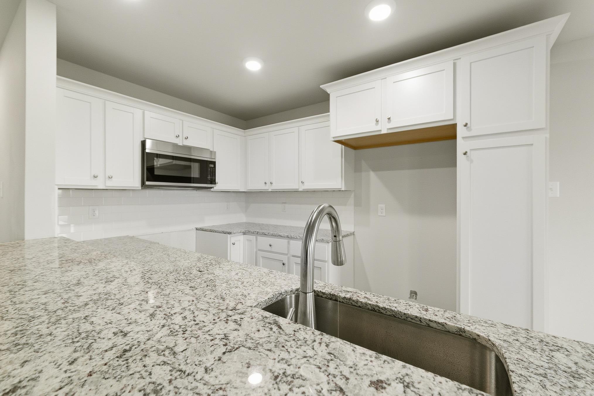 111 LLOYD HENDERSON  Beebe, AR