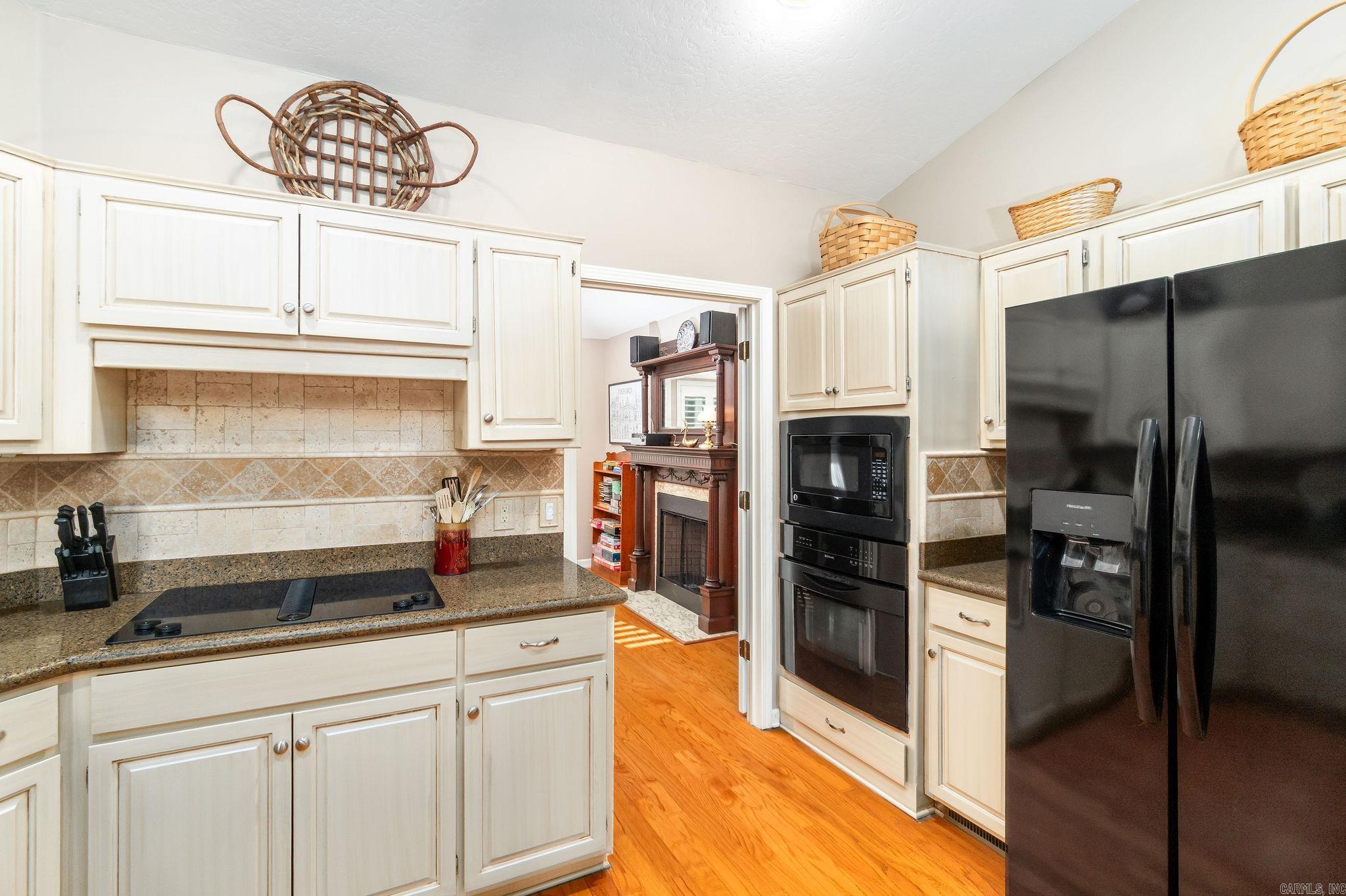 4 Aguila  Hot Springs Village, AR