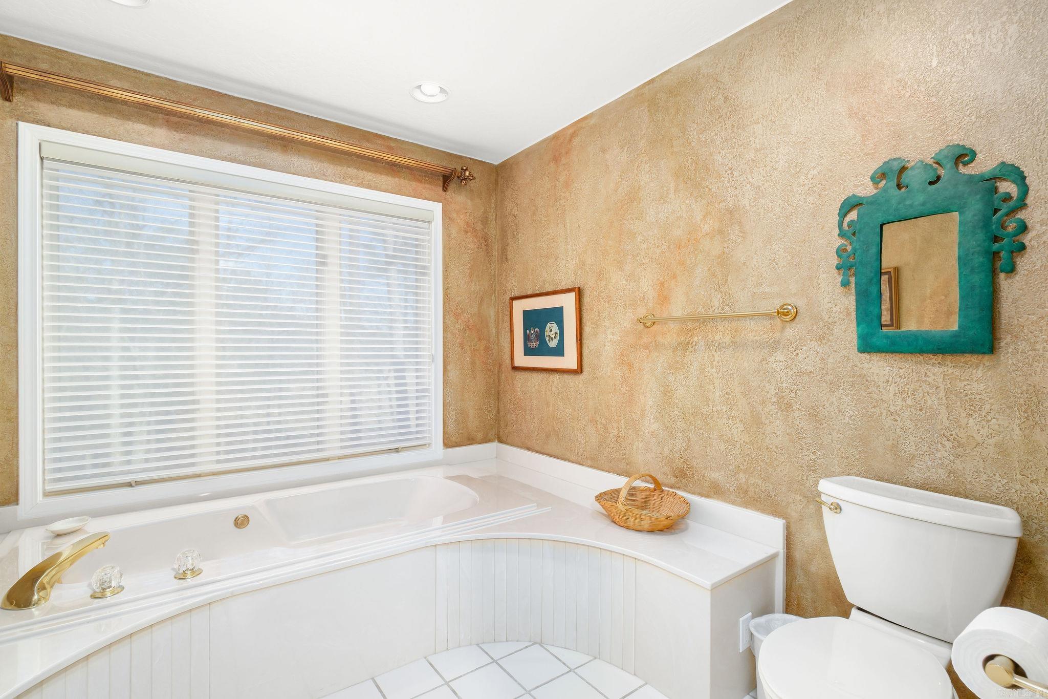 4 Aguila  Hot Springs Village, AR