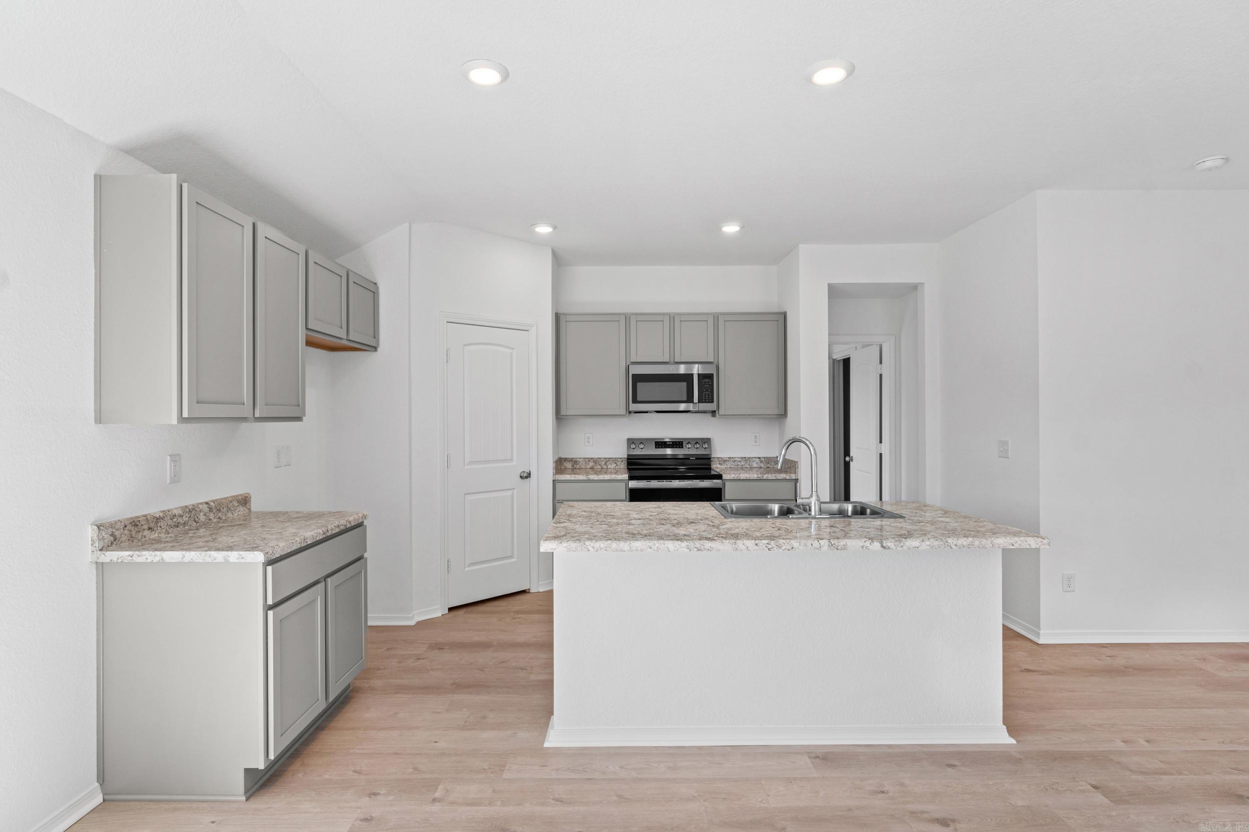 7033 Potomac Trail Bauxite, AR 72011