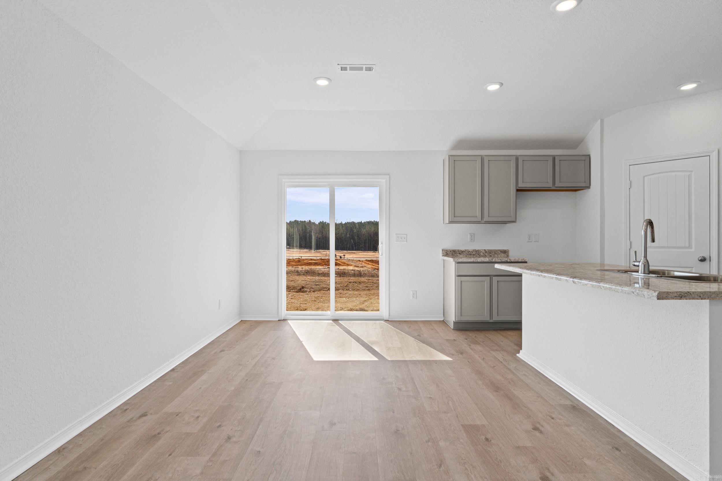 7033 Potomac Trail Bauxite, AR 72011