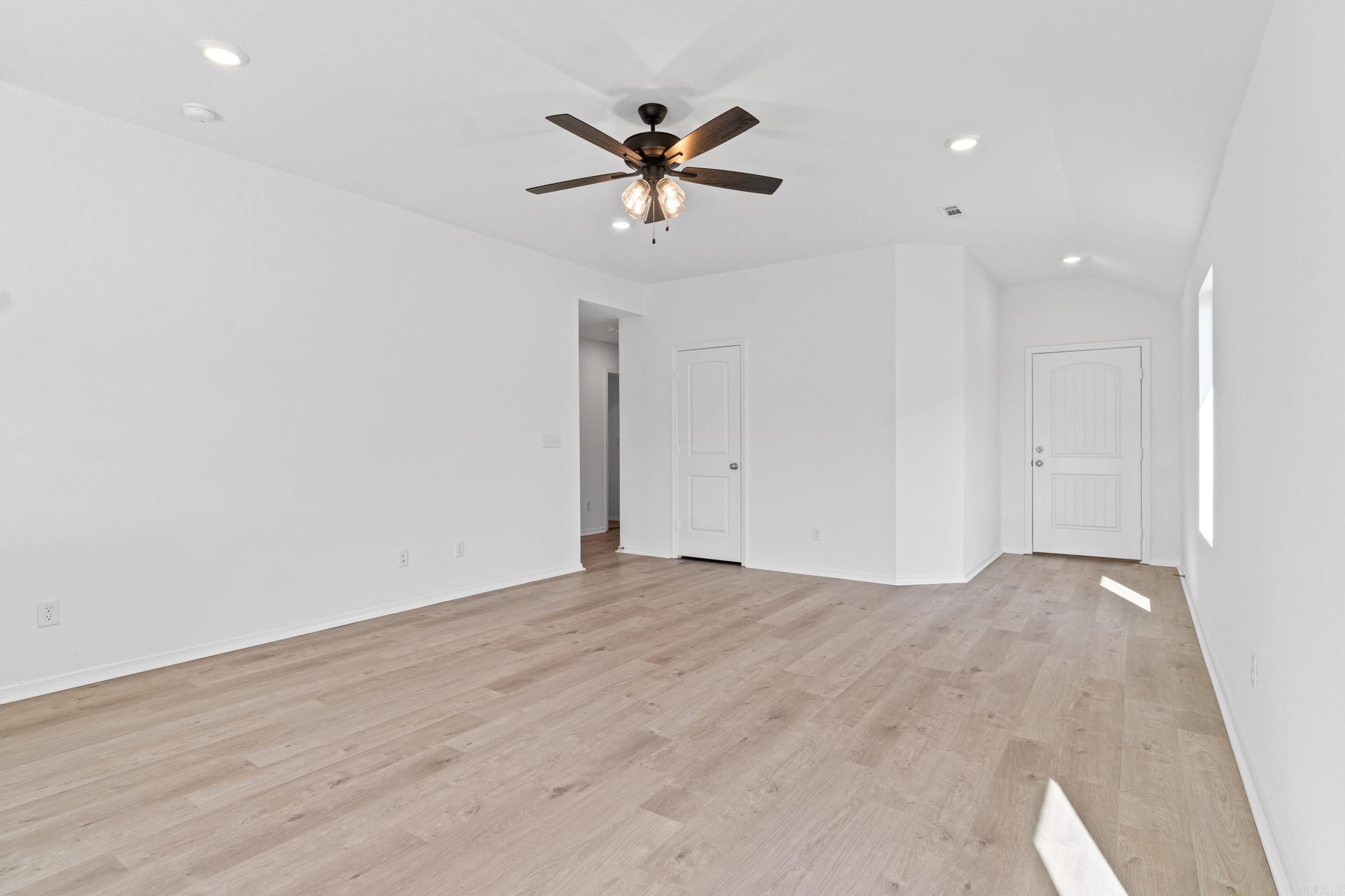 7033 Potomac Trail Bauxite, AR 72011