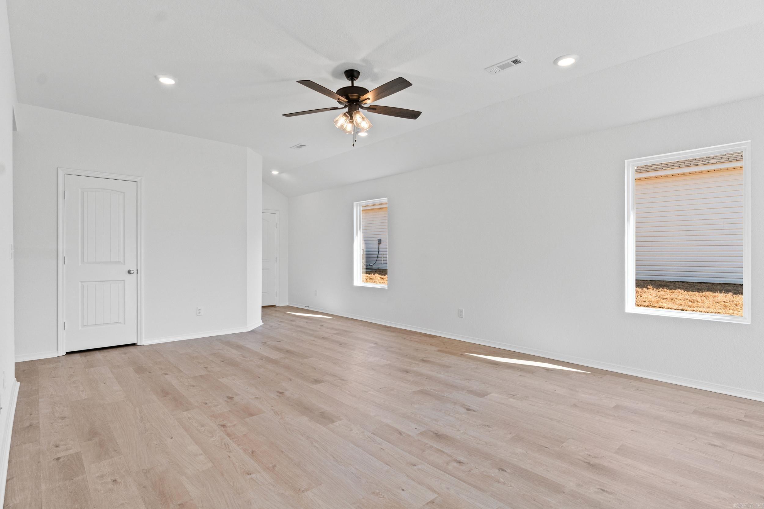 7033 Potomac Trail Bauxite, AR 72011