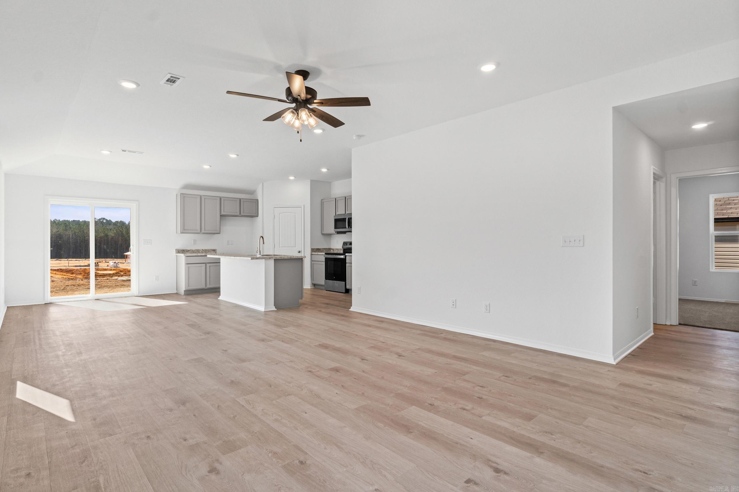 7033 Potomac Trail Bauxite, AR 72011