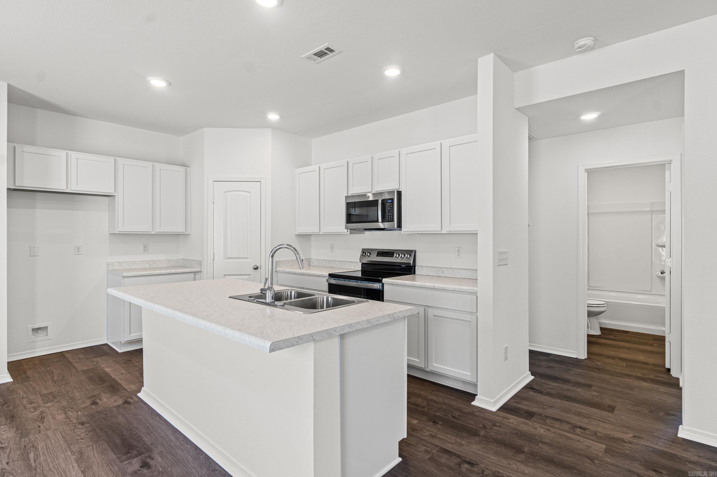 7017 Potomac Trail Bauxite, AR 72011