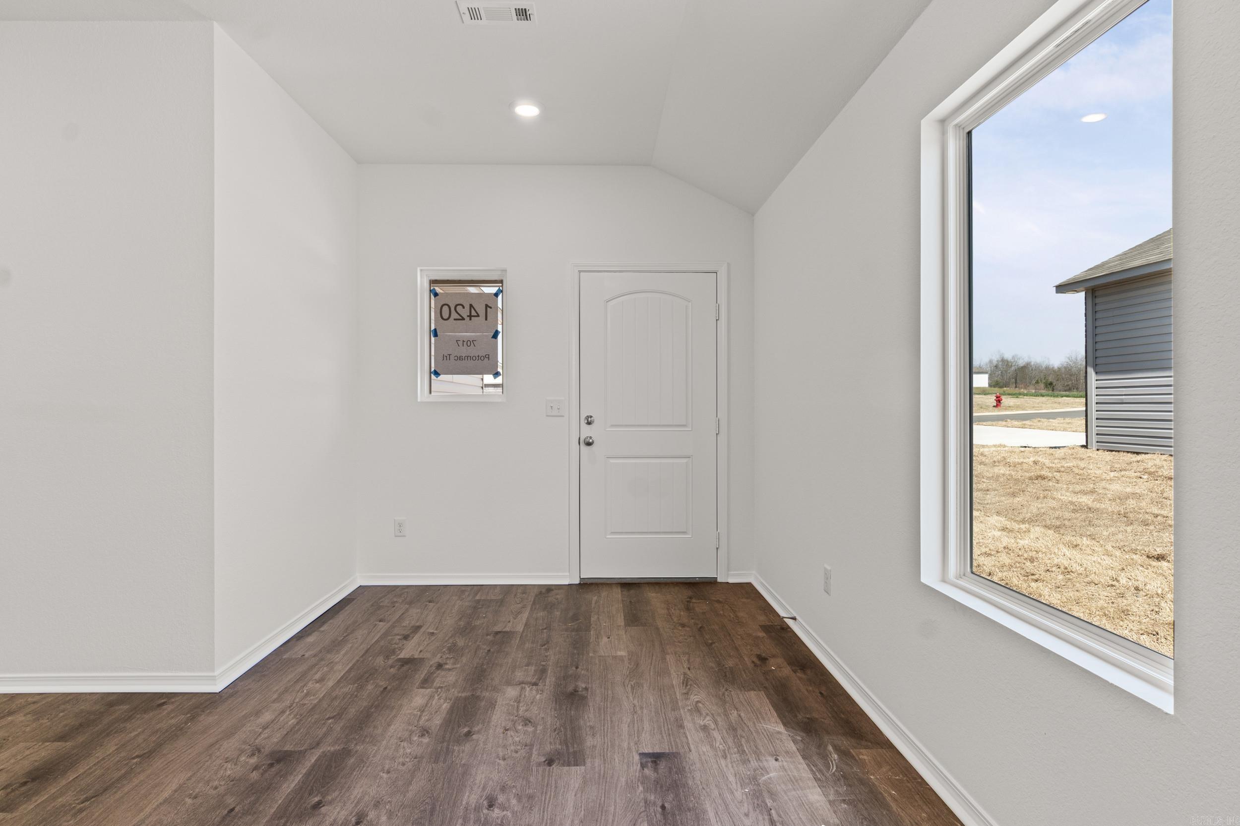 7017 Potomac Trail Bauxite, AR 72011