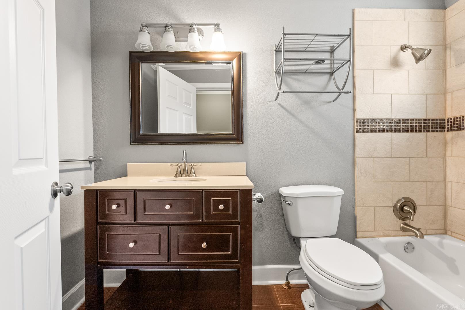 5515 F  Little Rock, AR