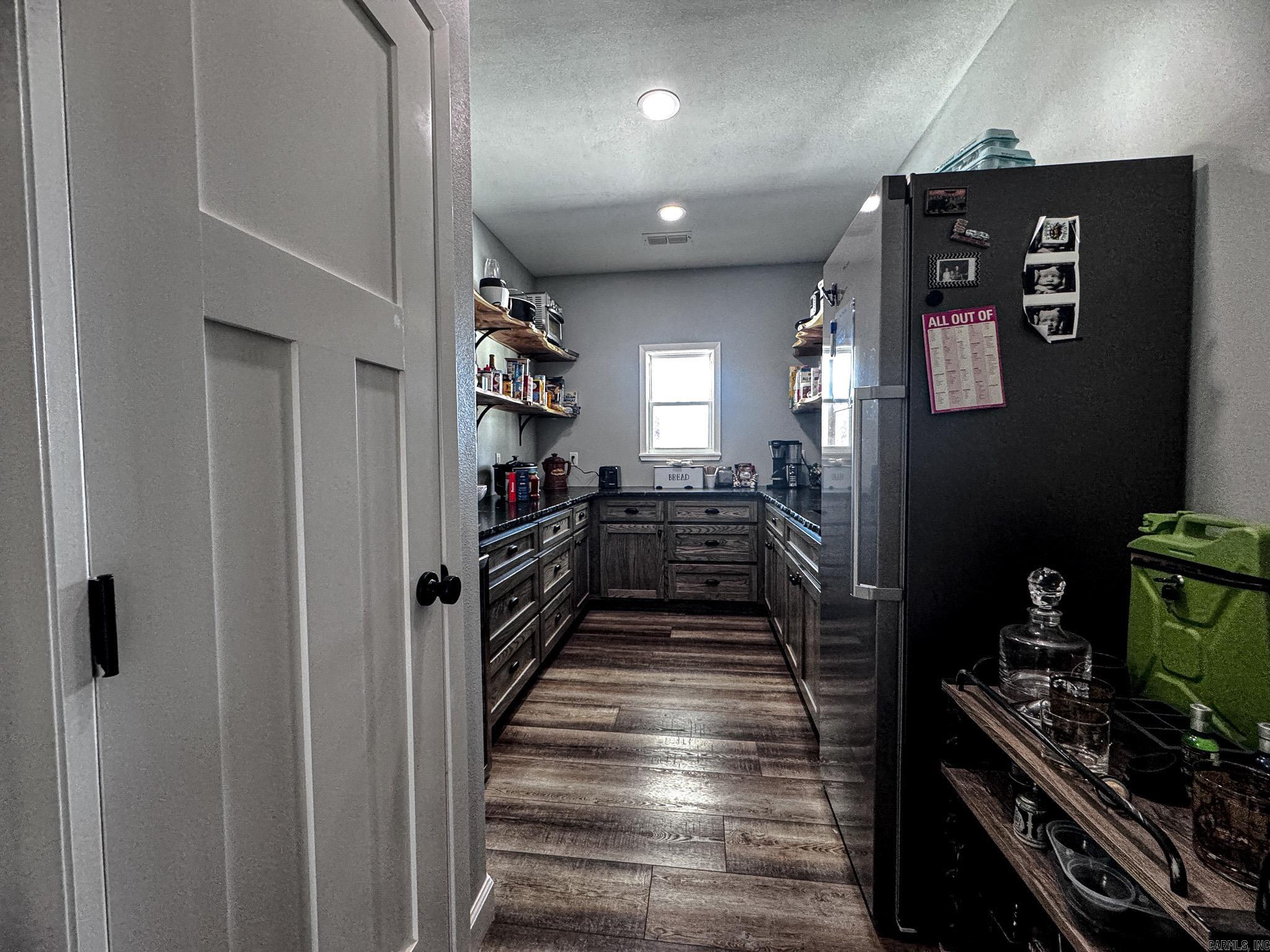 6253 E Highway 8 Highway Mena, AR 71953-0000