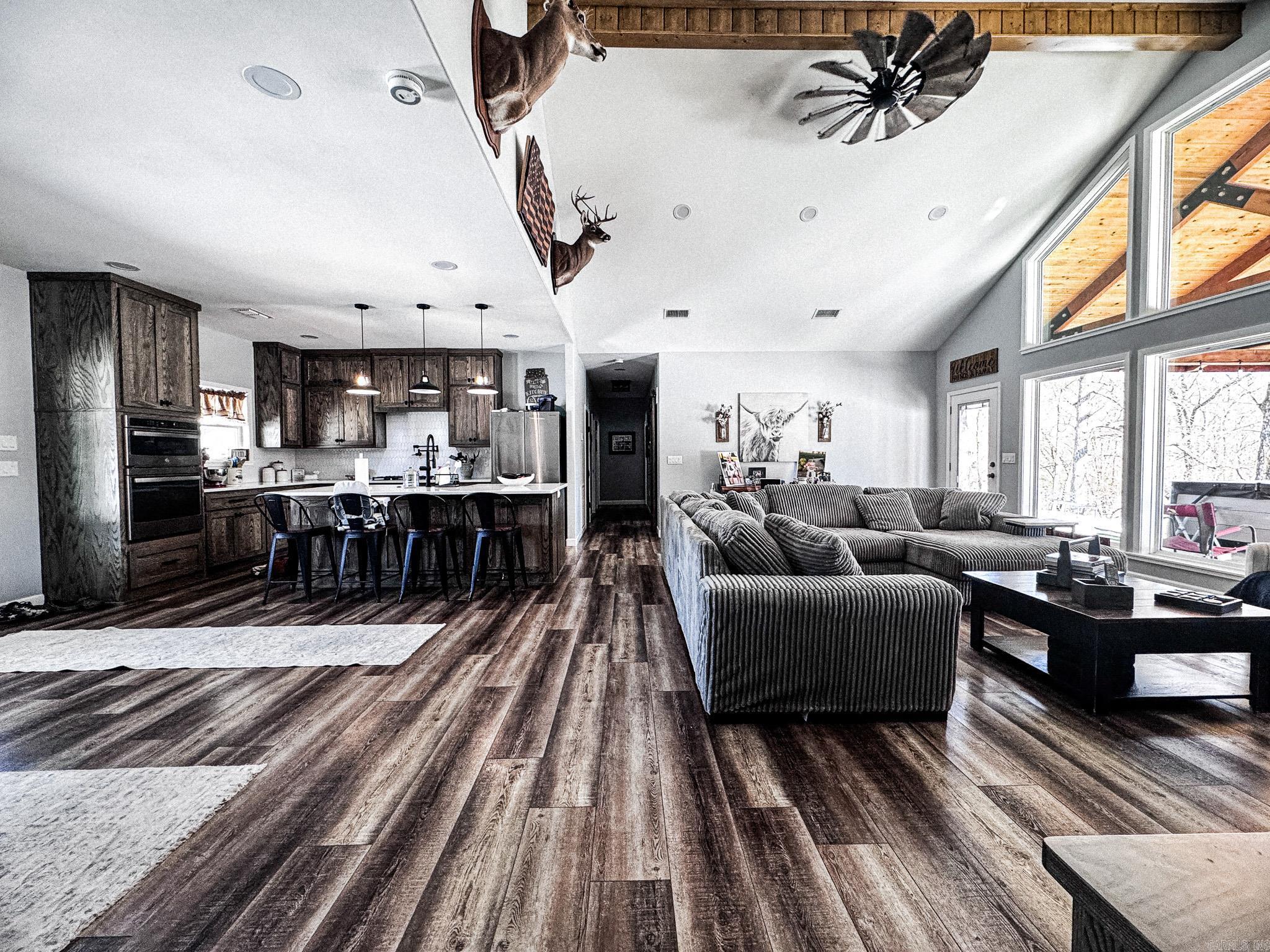 6253 E Highway 8 Highway Mena, AR 71953-0000