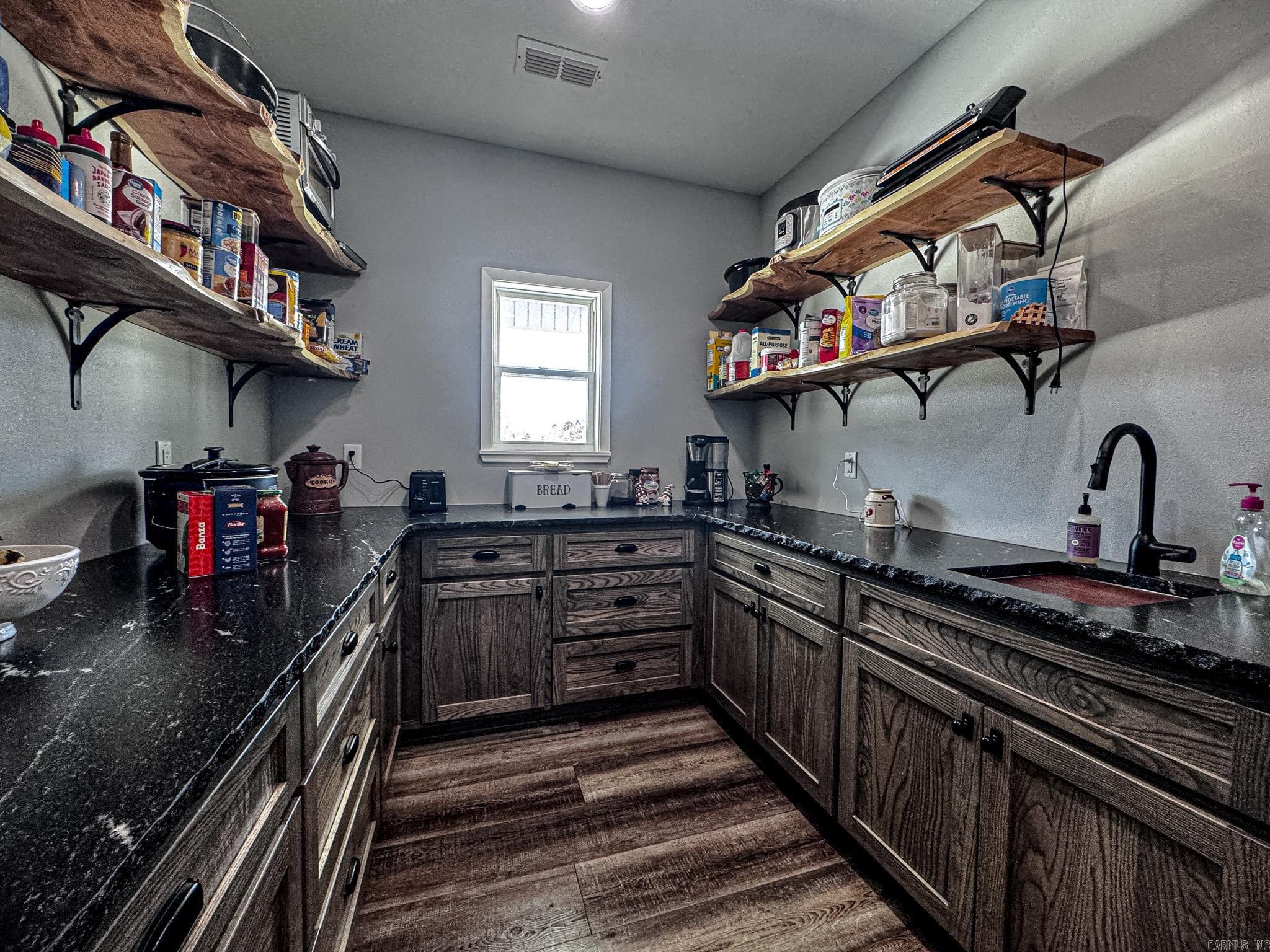 6253 E Highway 8 Highway Mena, AR 71953-0000