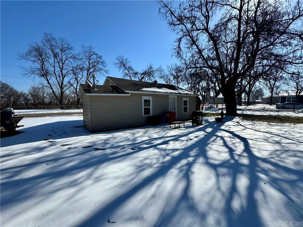 620 S Front  Dardanelle, AR