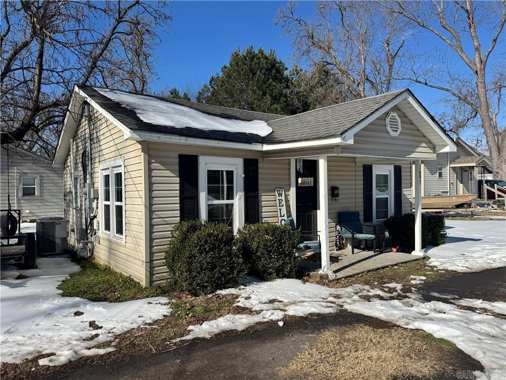 620 S Front  Dardanelle, AR