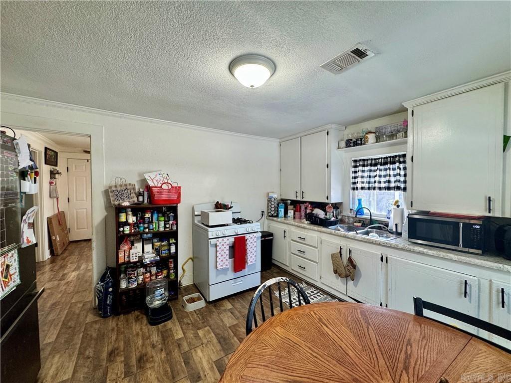 620 S Front  Dardanelle, AR