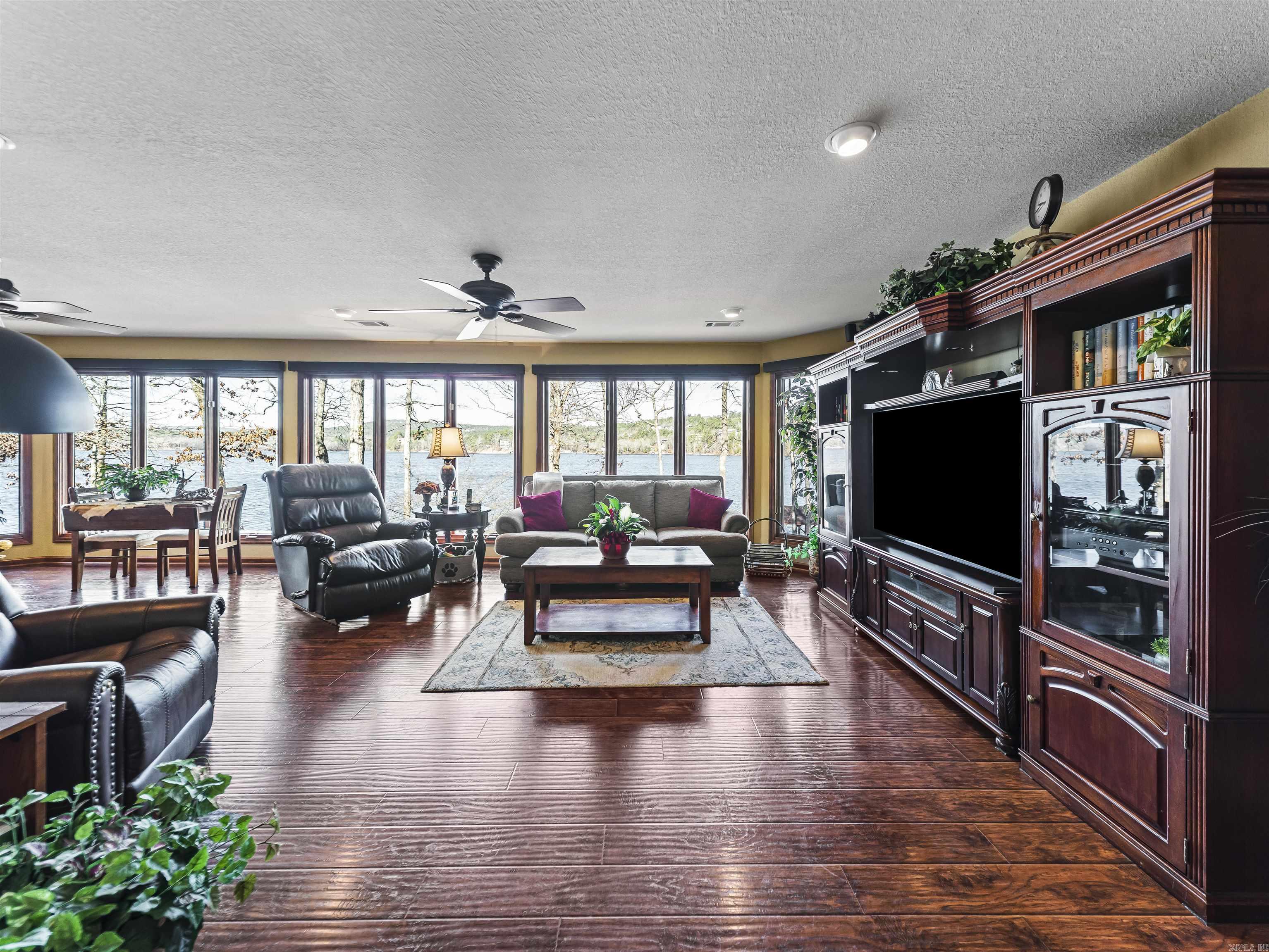 5 Adaja  Hot Springs Village, AR