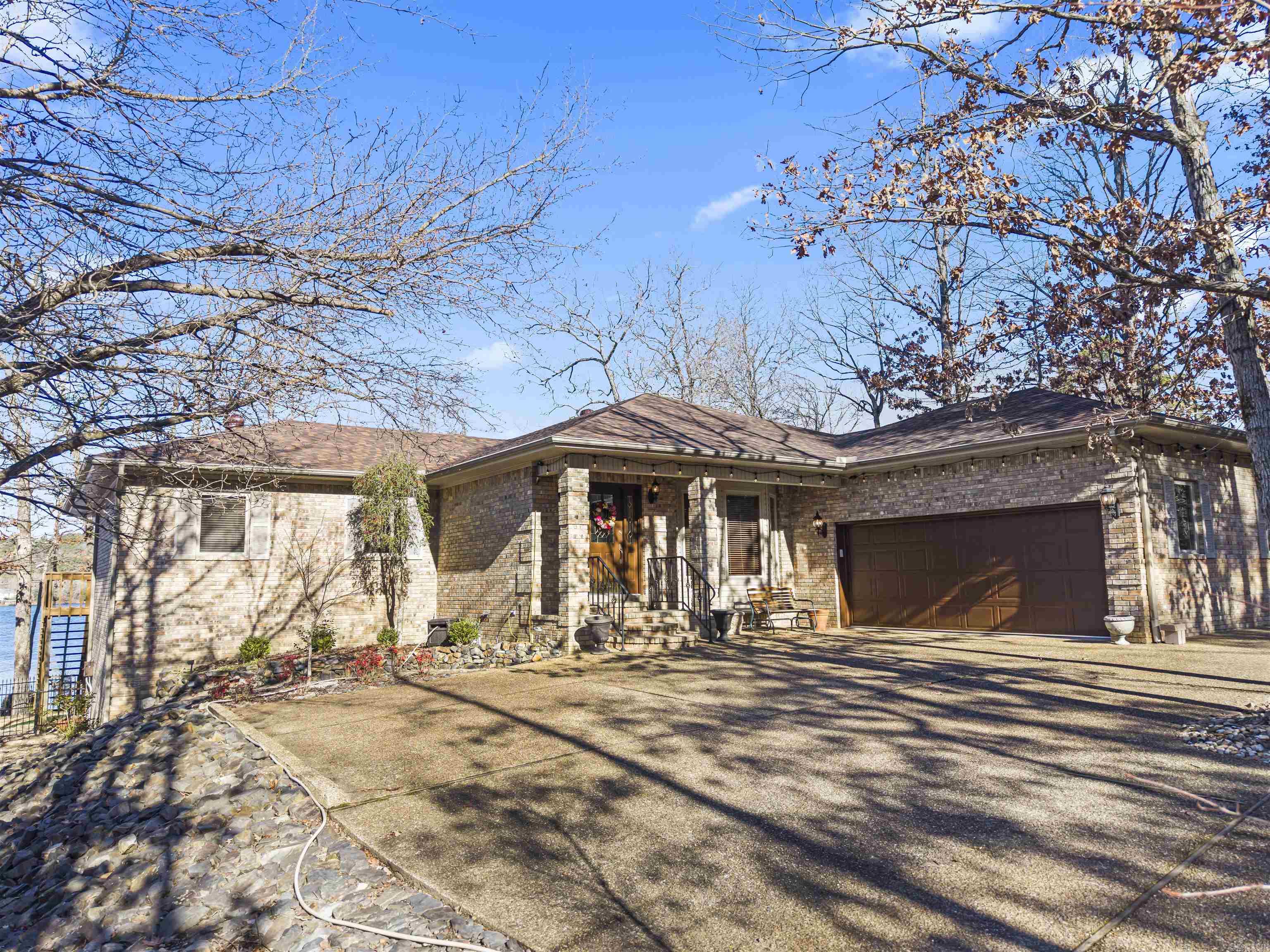 5 Adaja  Hot Springs Village, AR