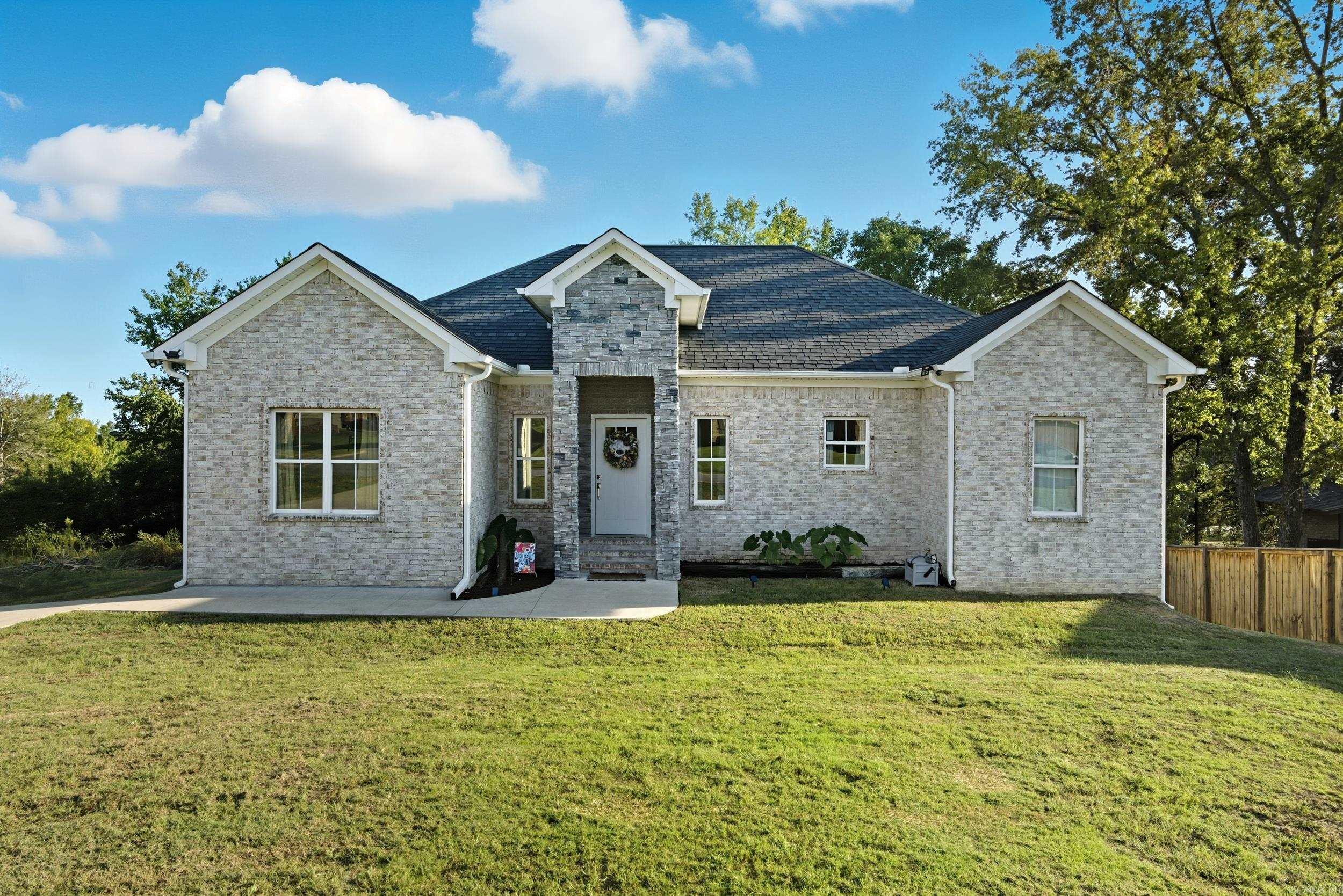25 Indian Springs  Greenbrier, AR