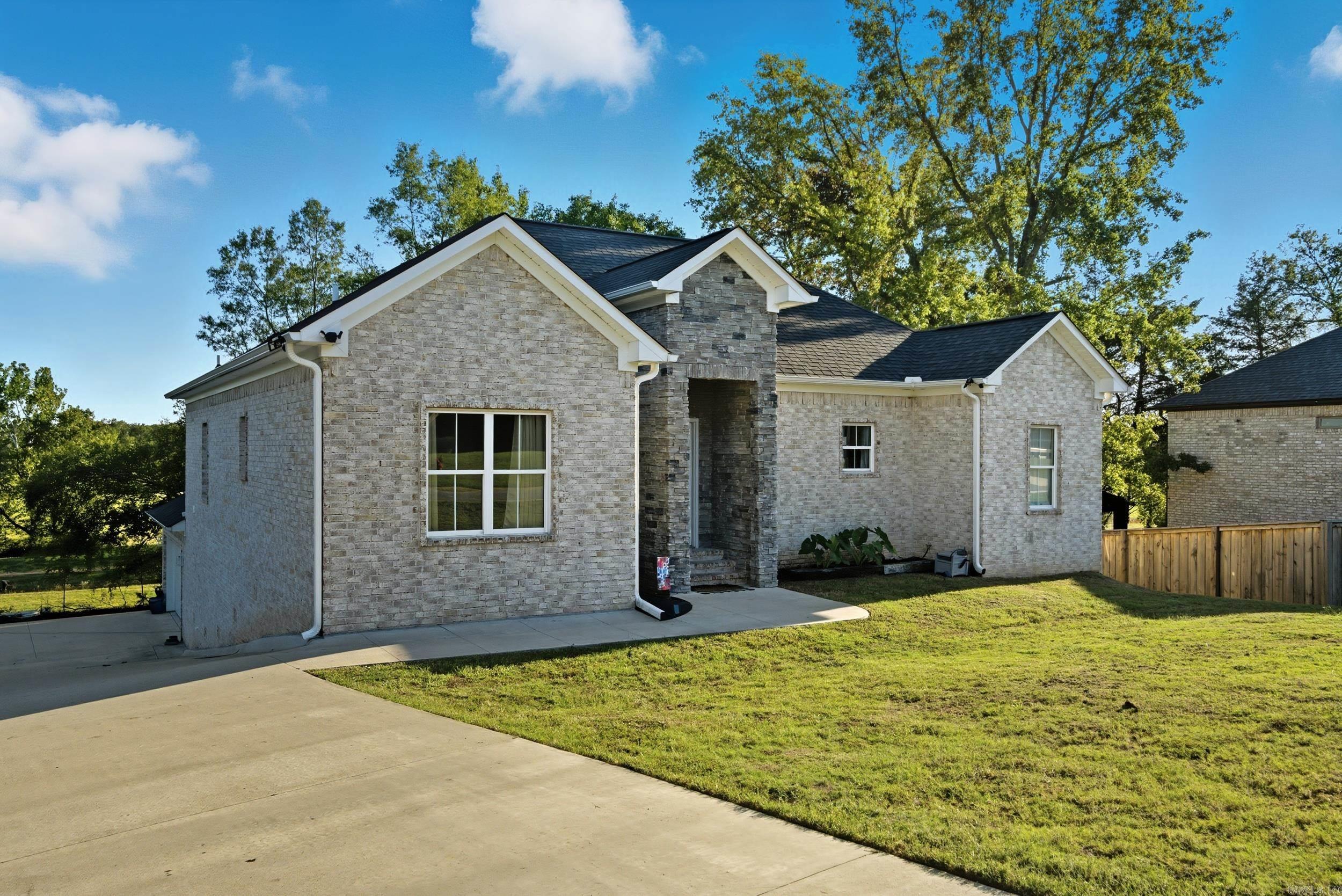 25 Indian Springs  Greenbrier, AR