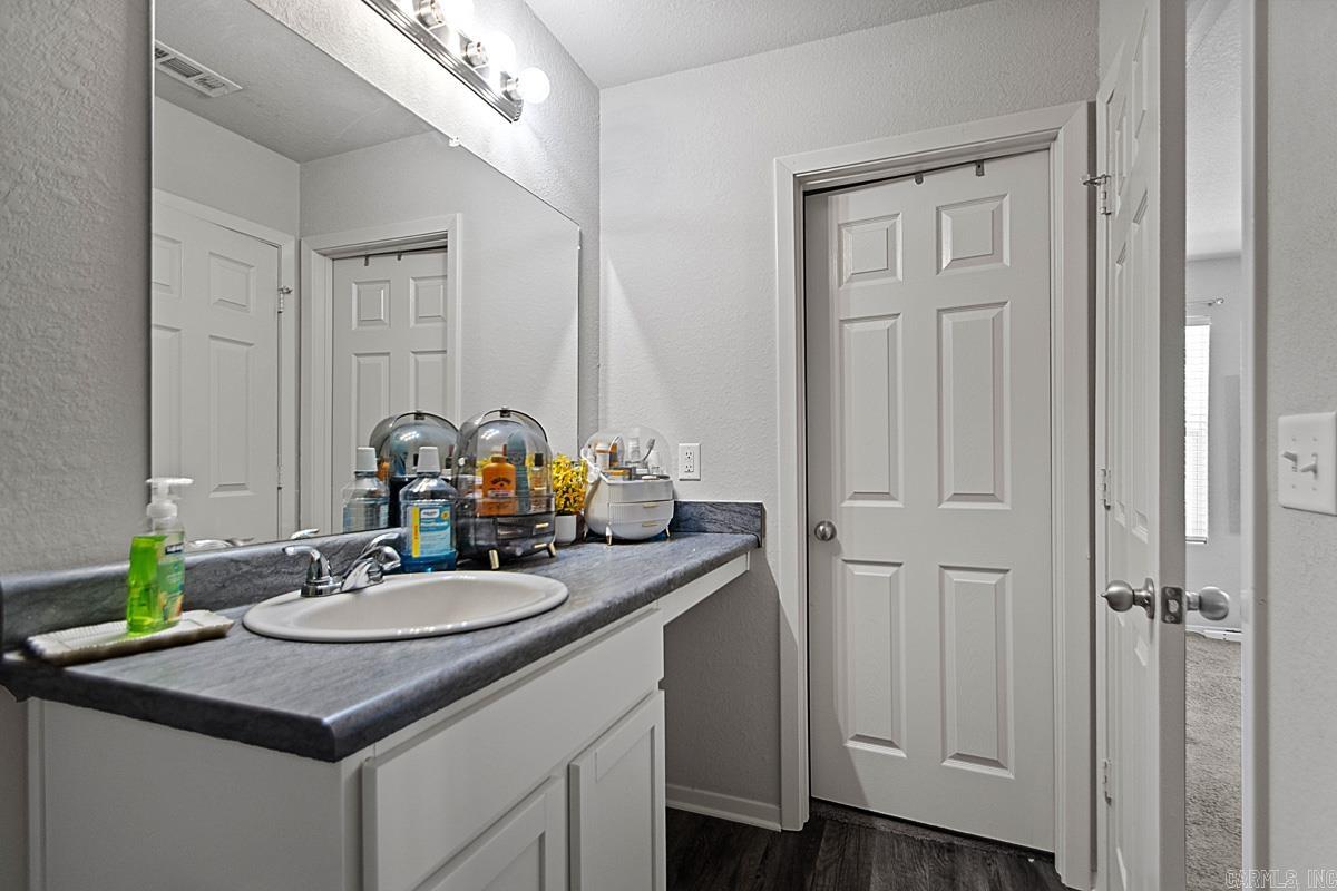 1040 Santa Fe Trl  Bauxite, AR