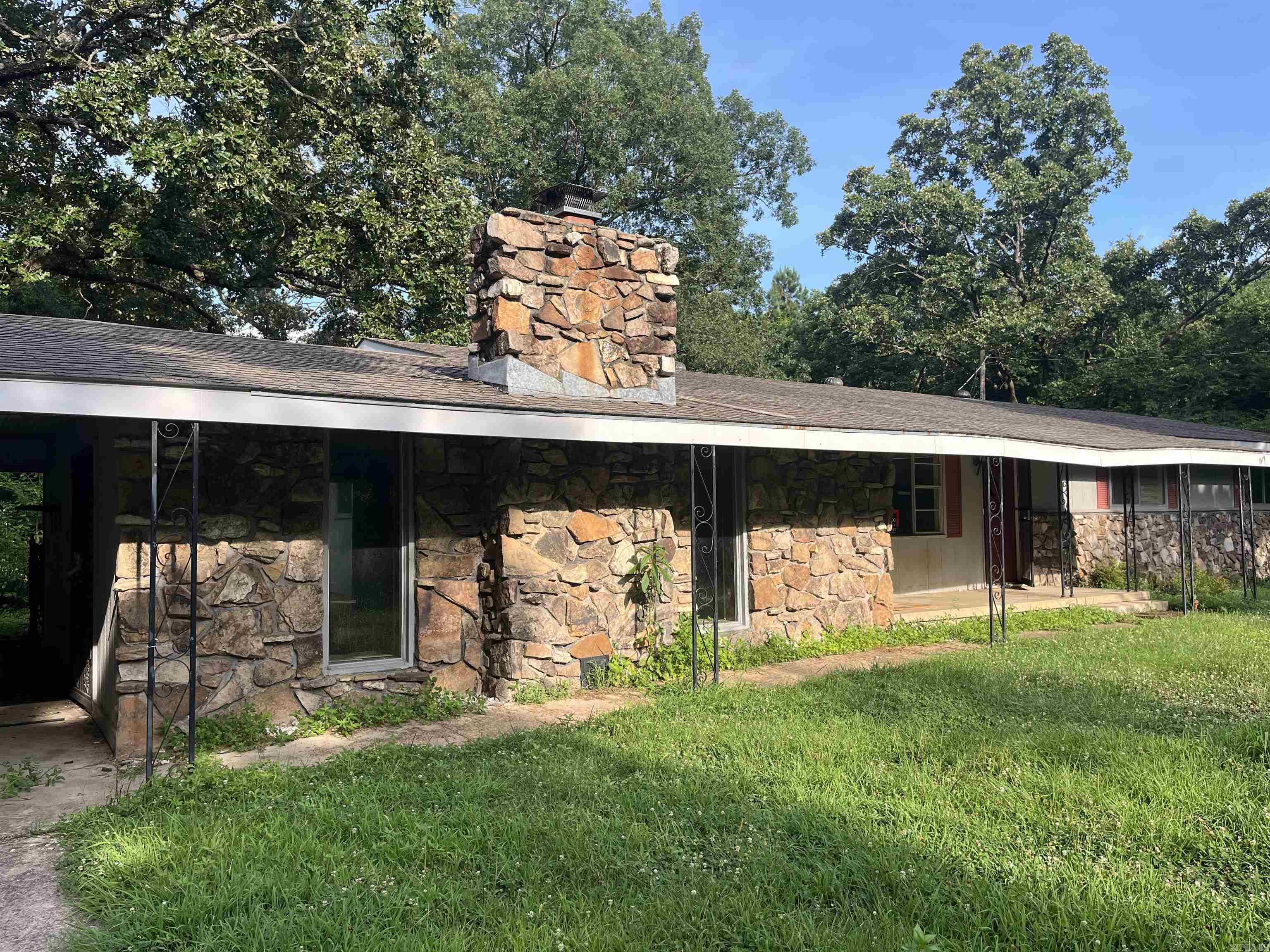 14 Rebel Heights  Highland, AR