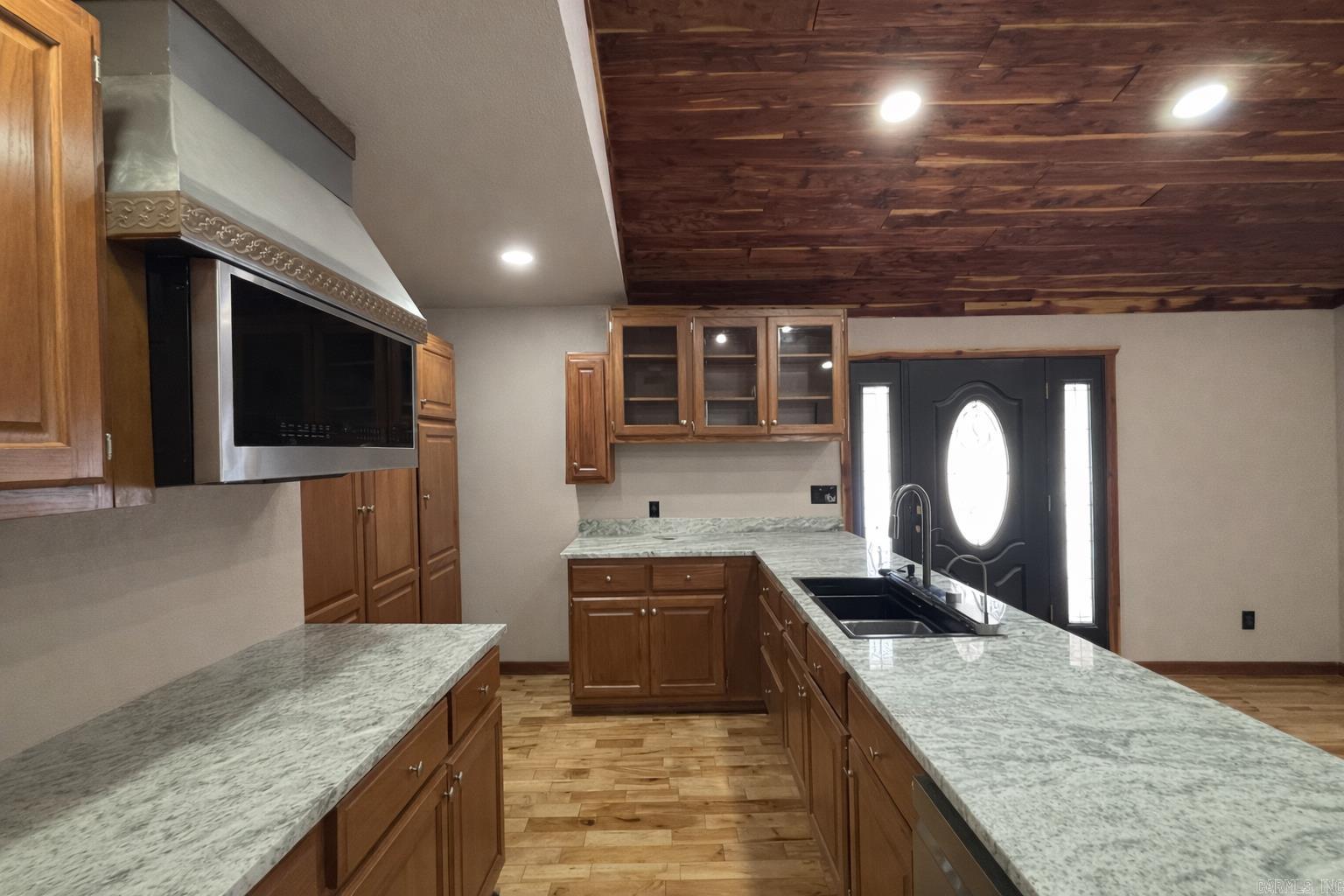 75 Black Oak  Pleasant Plains, AR