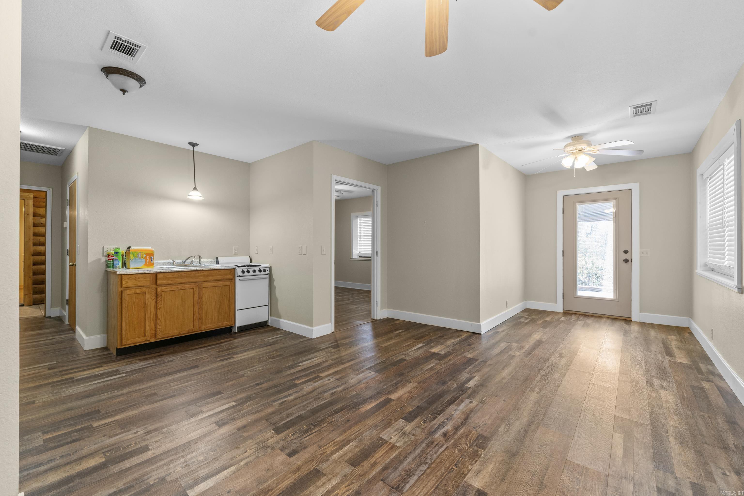 50 TNT Ln.  Heber Springs, AR