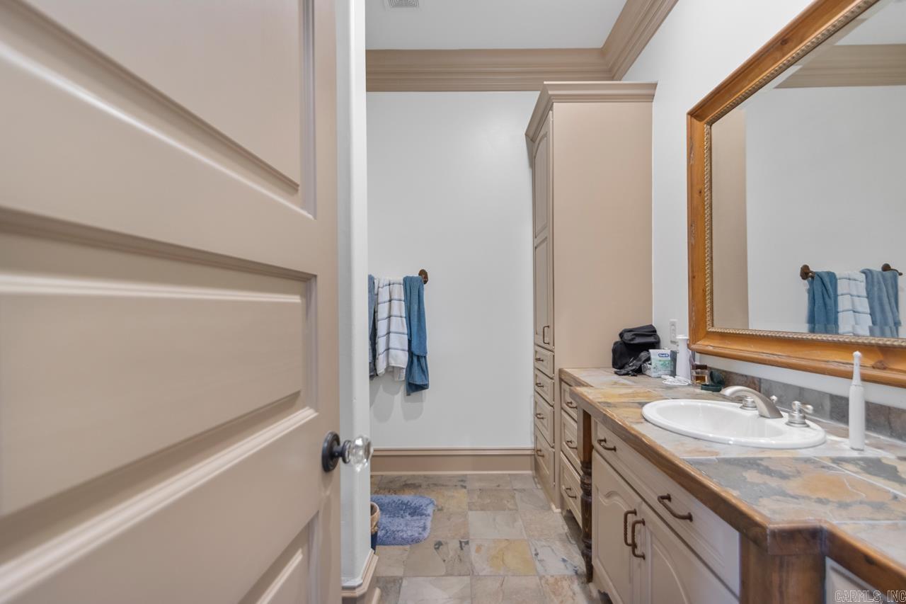 10 Valley Crest Ct  Little Rock, AR