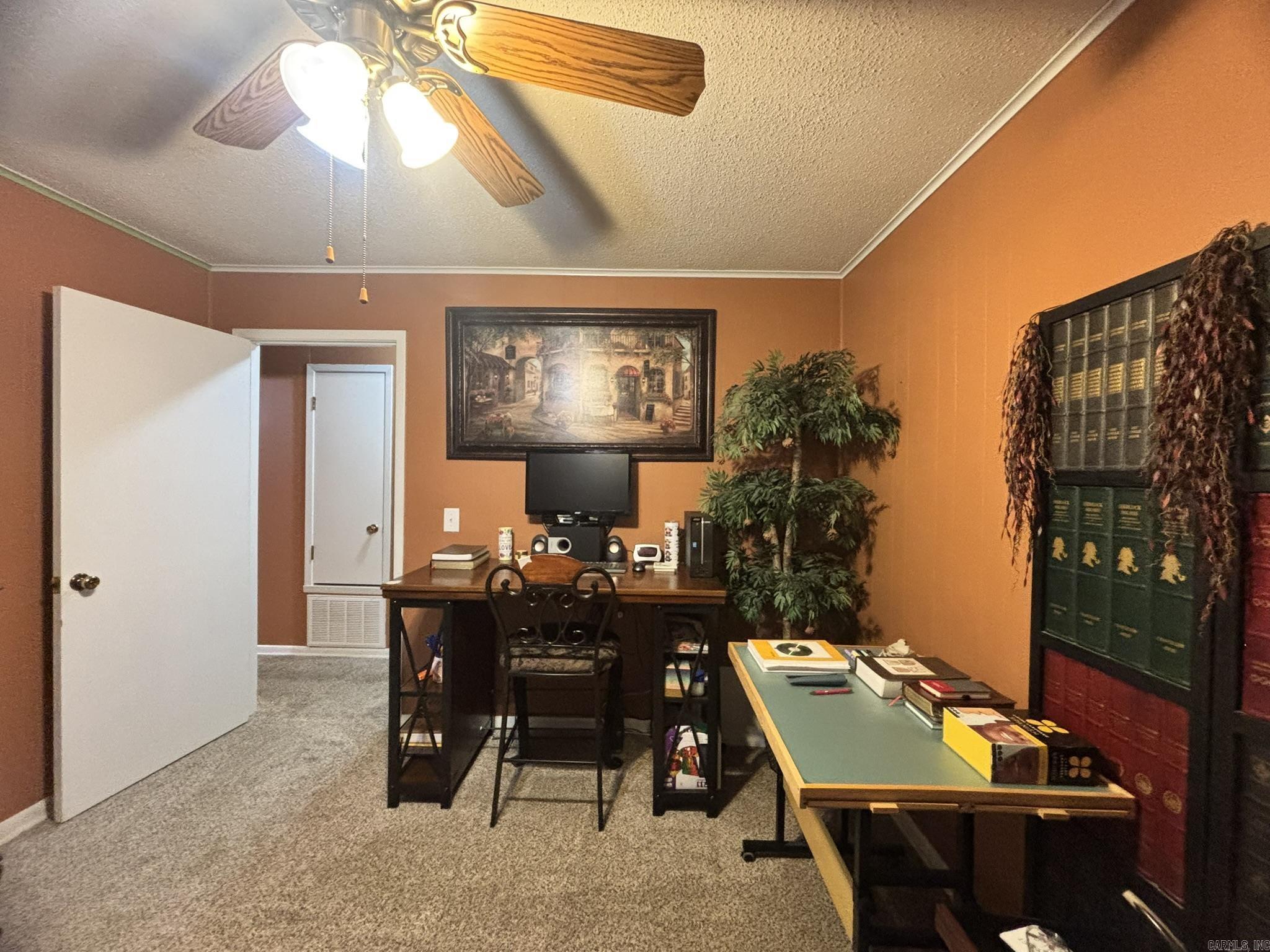 61 Tomino  Hot Springs Village, AR