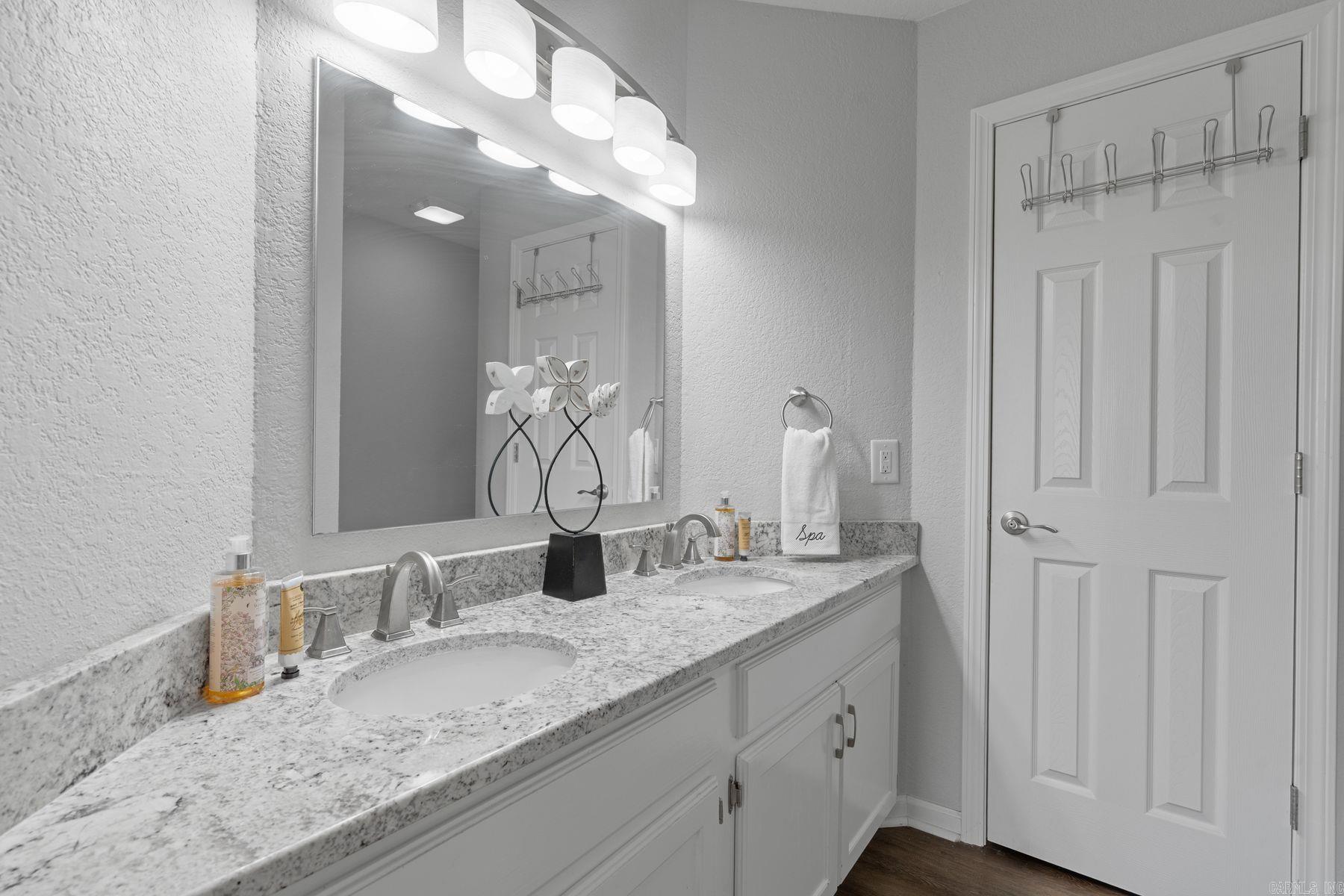 203 Stearns Point, Unit F-1  Hot Springs, AR