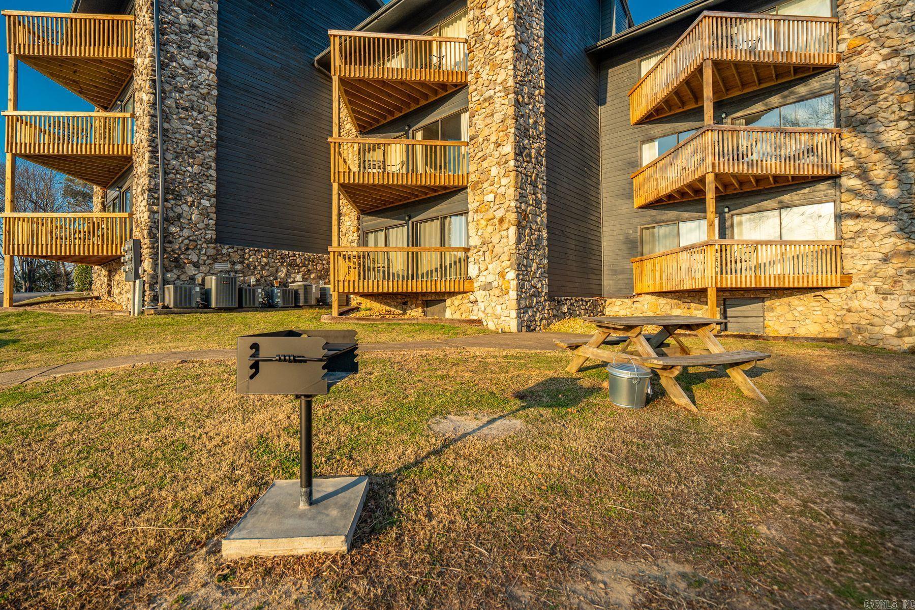 203 Stearns Point, Unit F-1  Hot Springs, AR