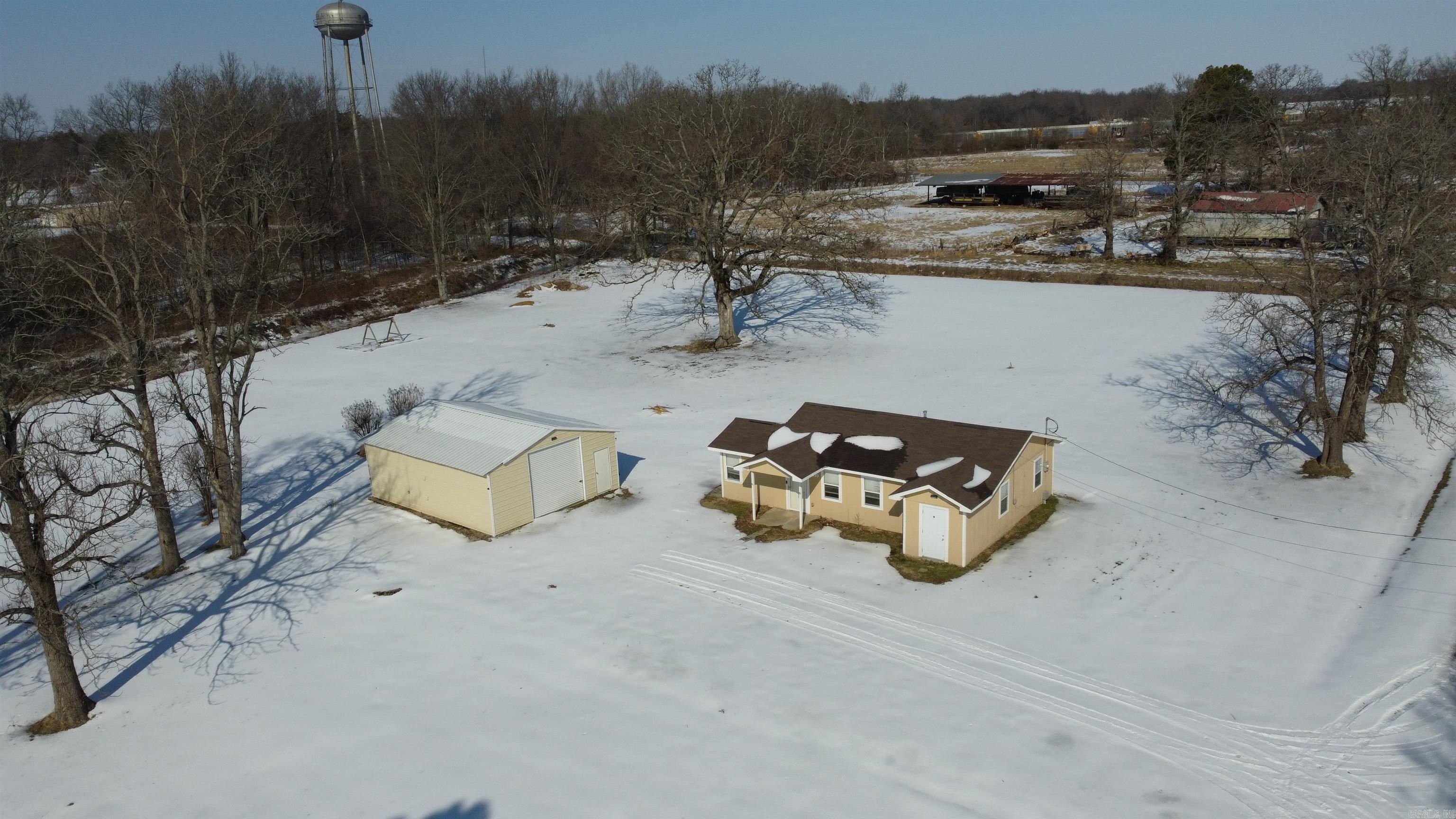 123 Popular  Hunter, AR