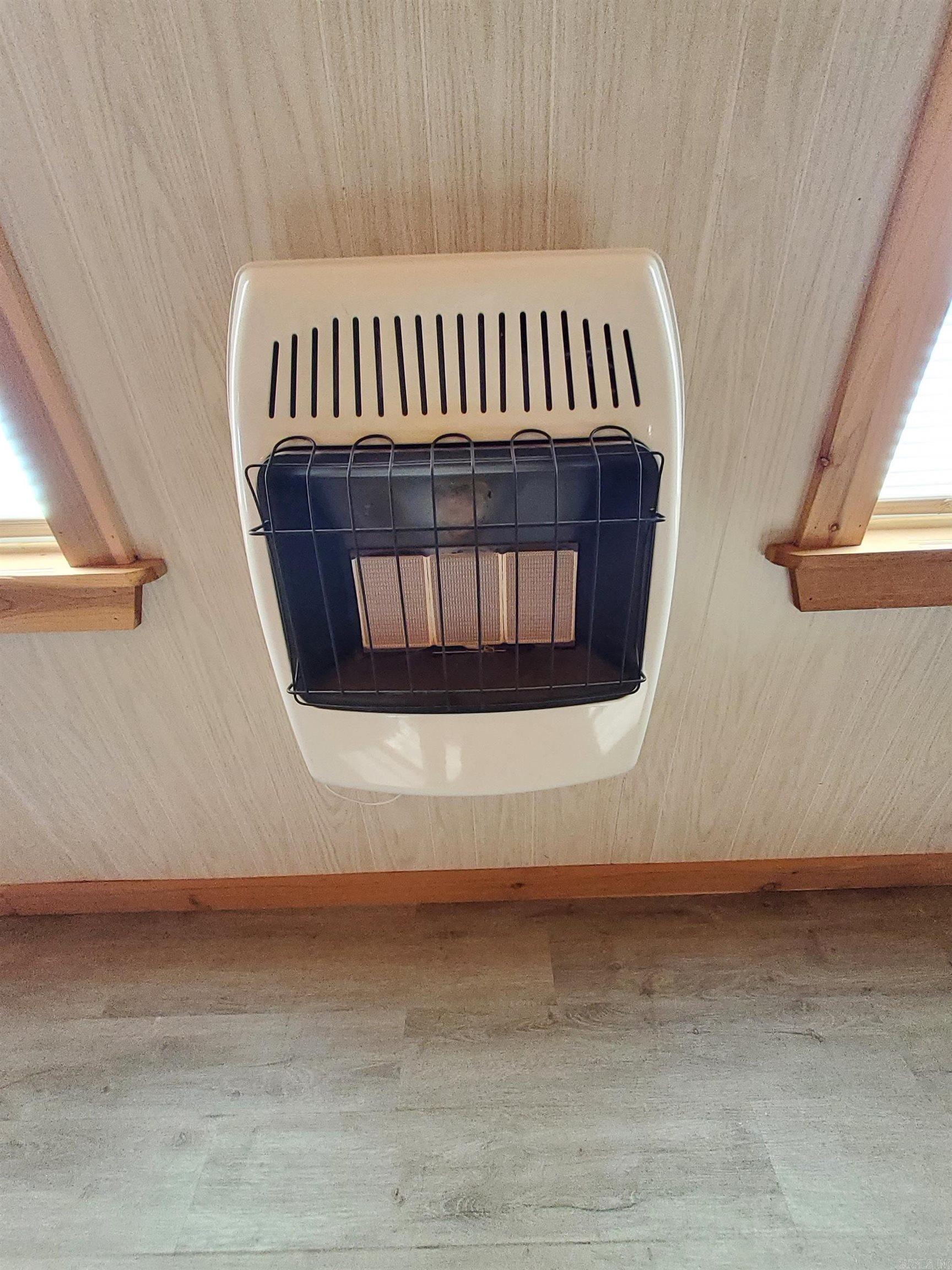 123 Popular  Hunter, AR