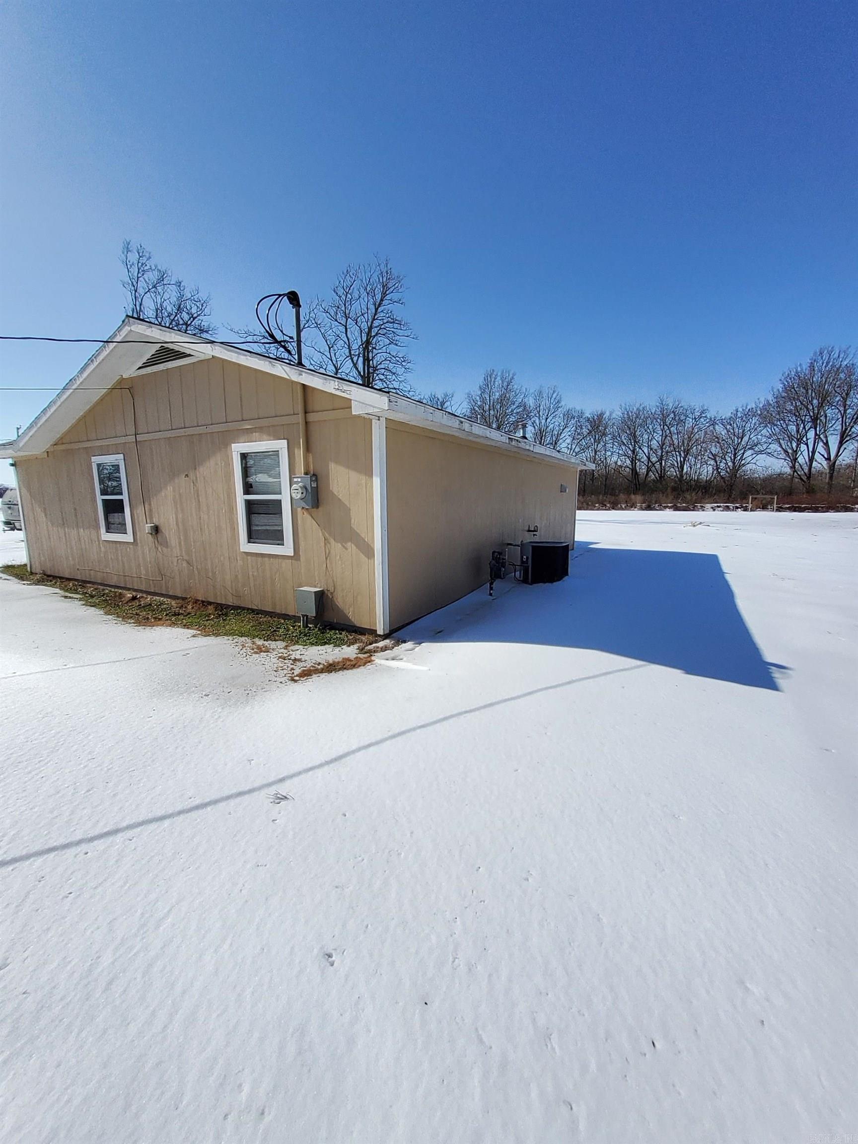 123 Popular  Hunter, AR