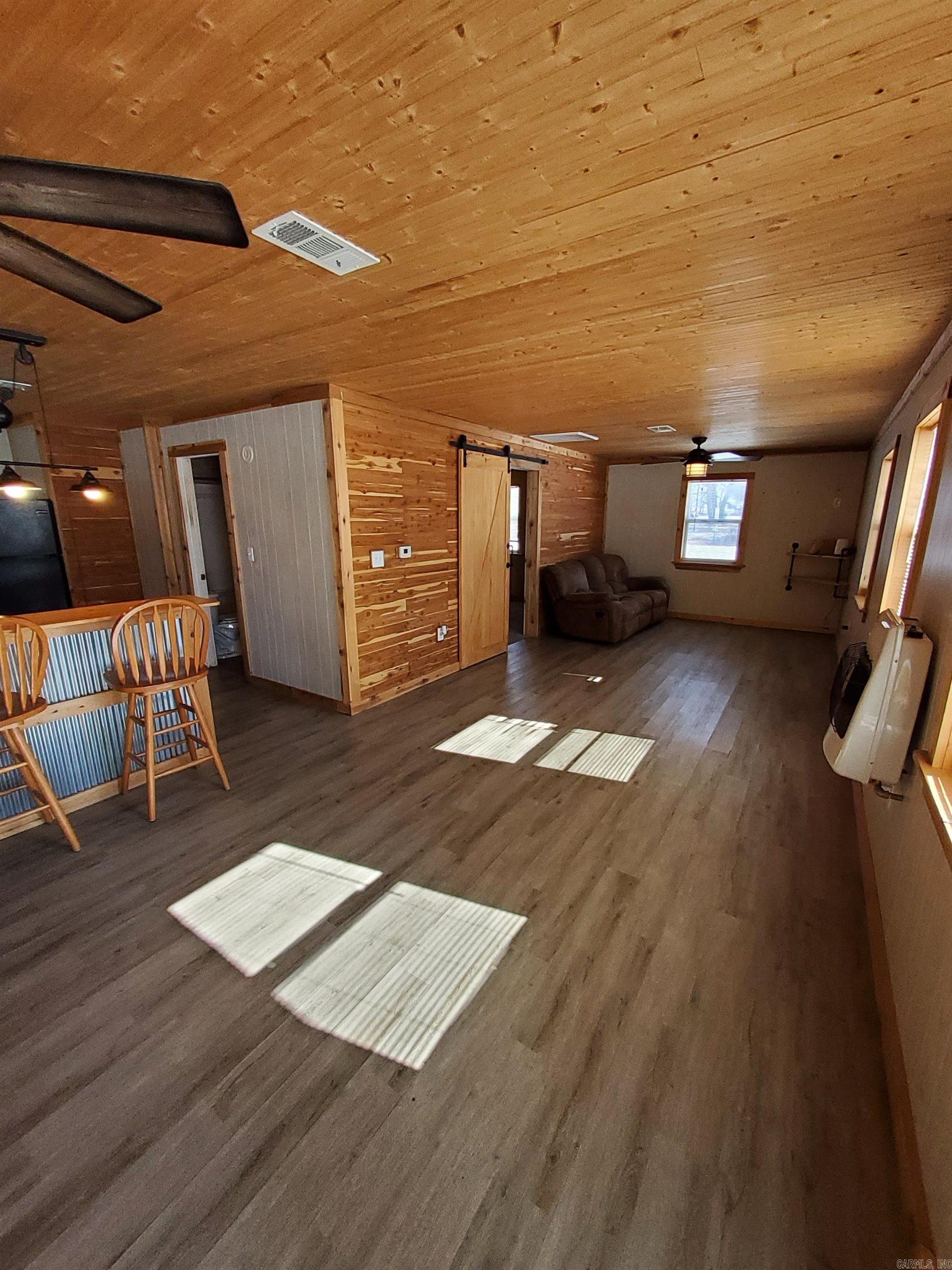 123 Popular  Hunter, AR