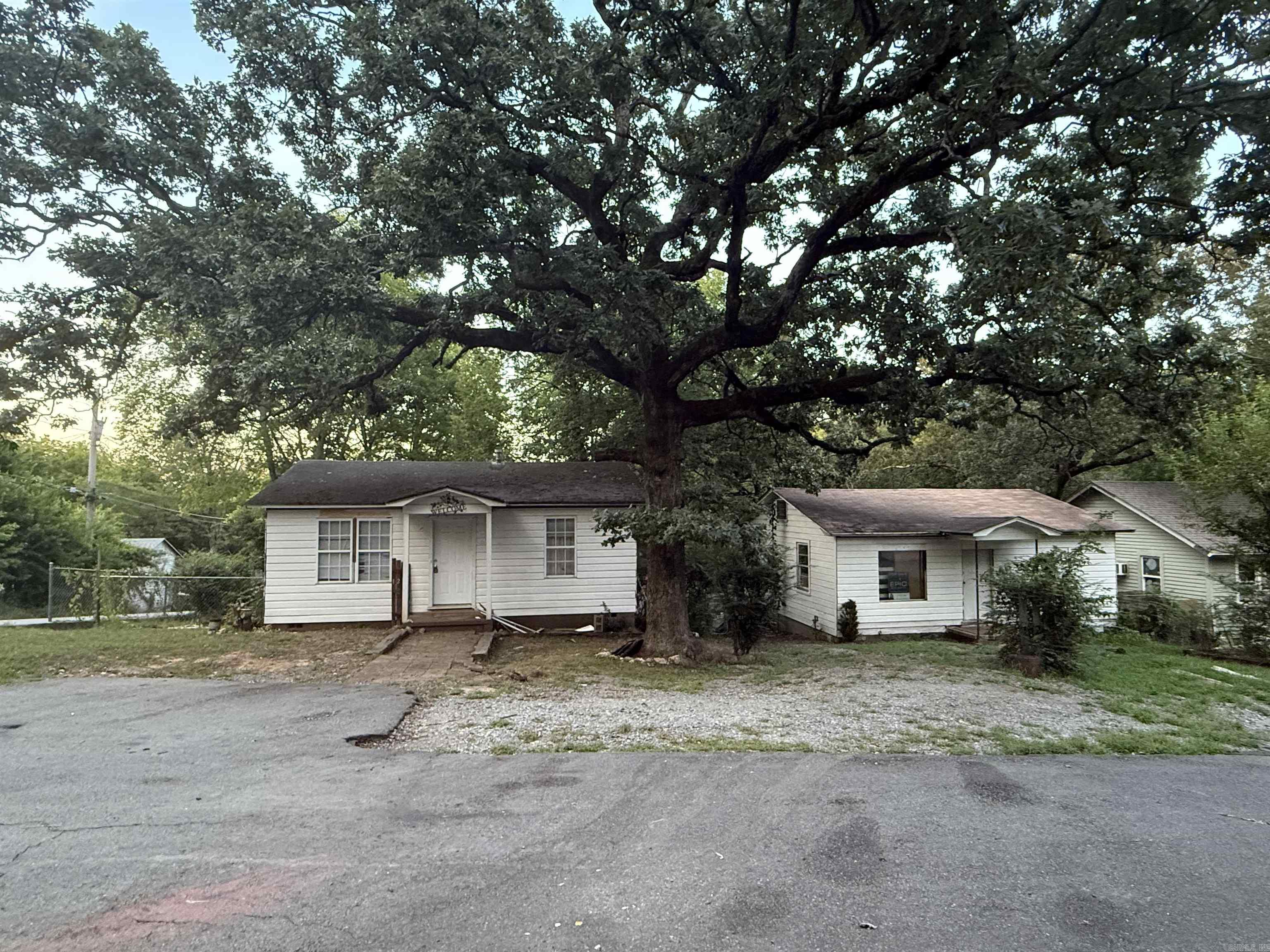 123 N Schiller  Little Rock, AR