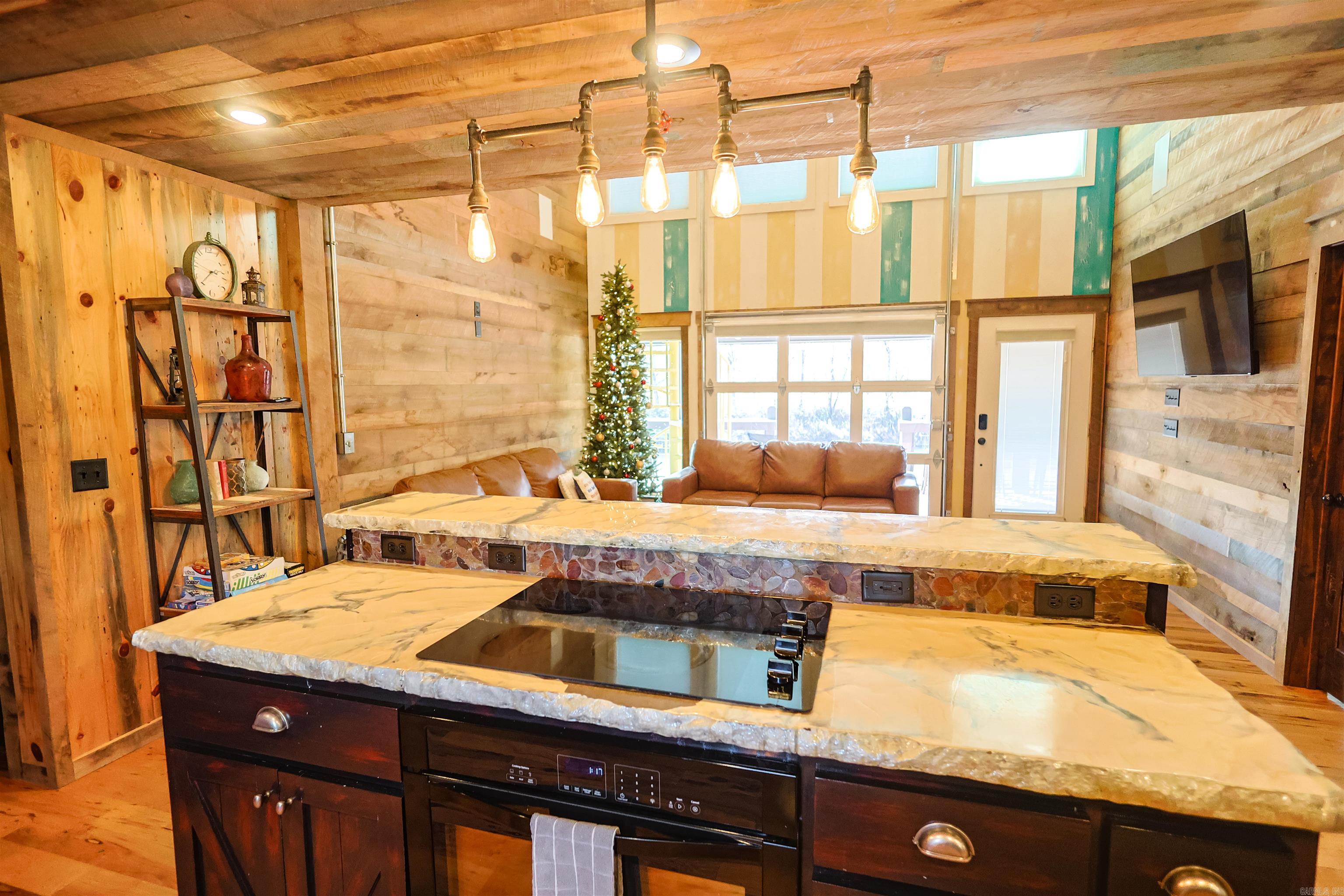 316 Tranquil Ln  Glenwood, AR