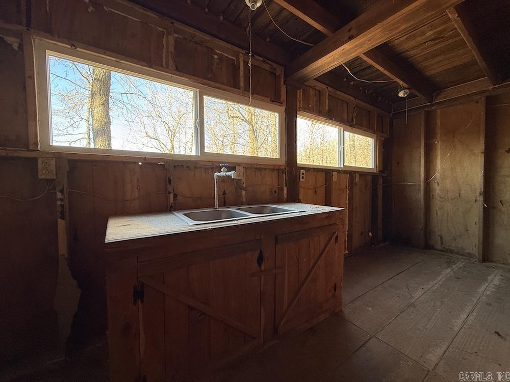  Marsena Rd - East  Marshall, AR