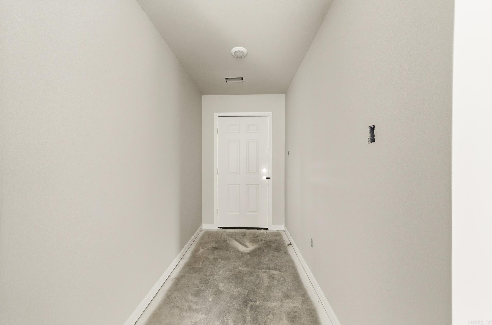 101 LLOYD HENDERSON  Beebe, AR