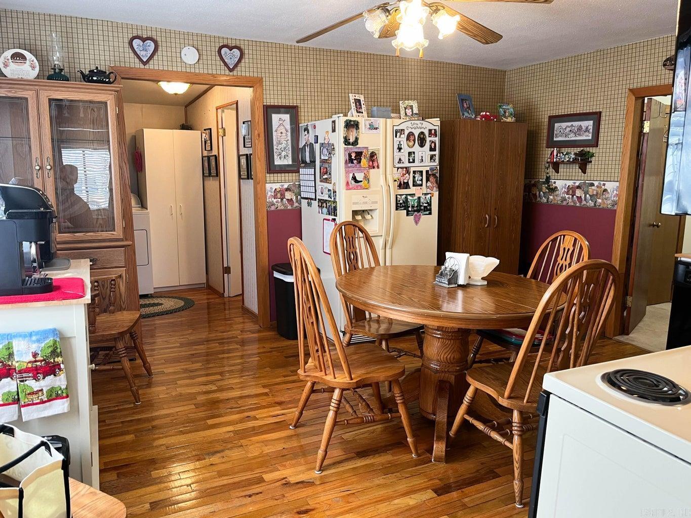 313 N 3rd  Thayer, MO