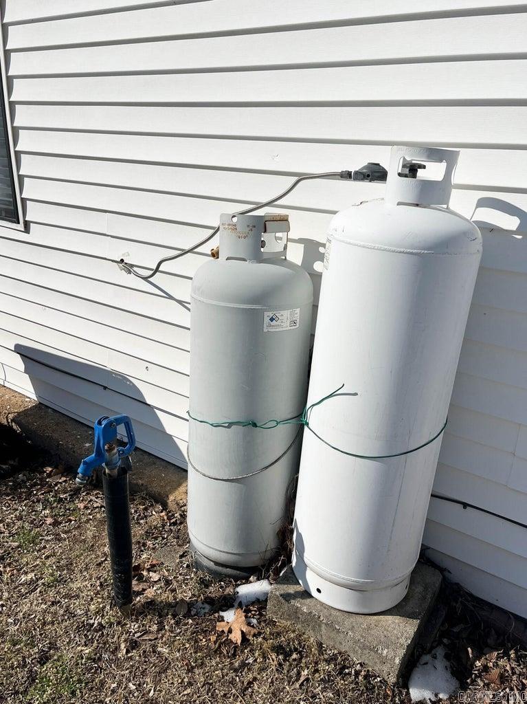 313 N 3rd  Thayer, MO