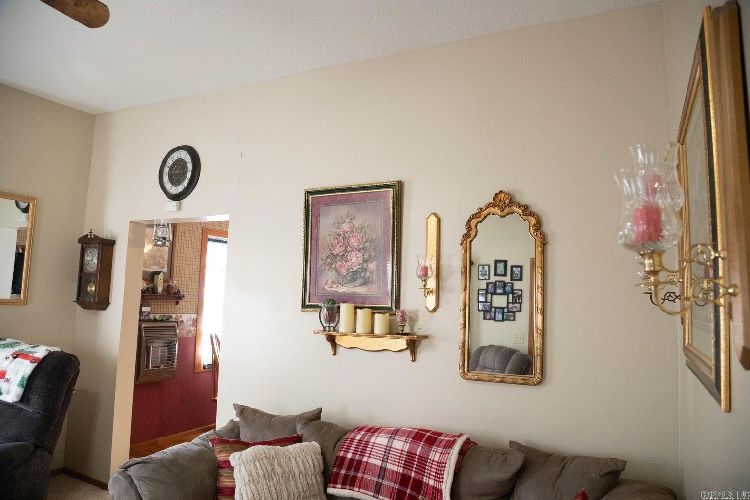 313 N 3rd  Thayer, MO