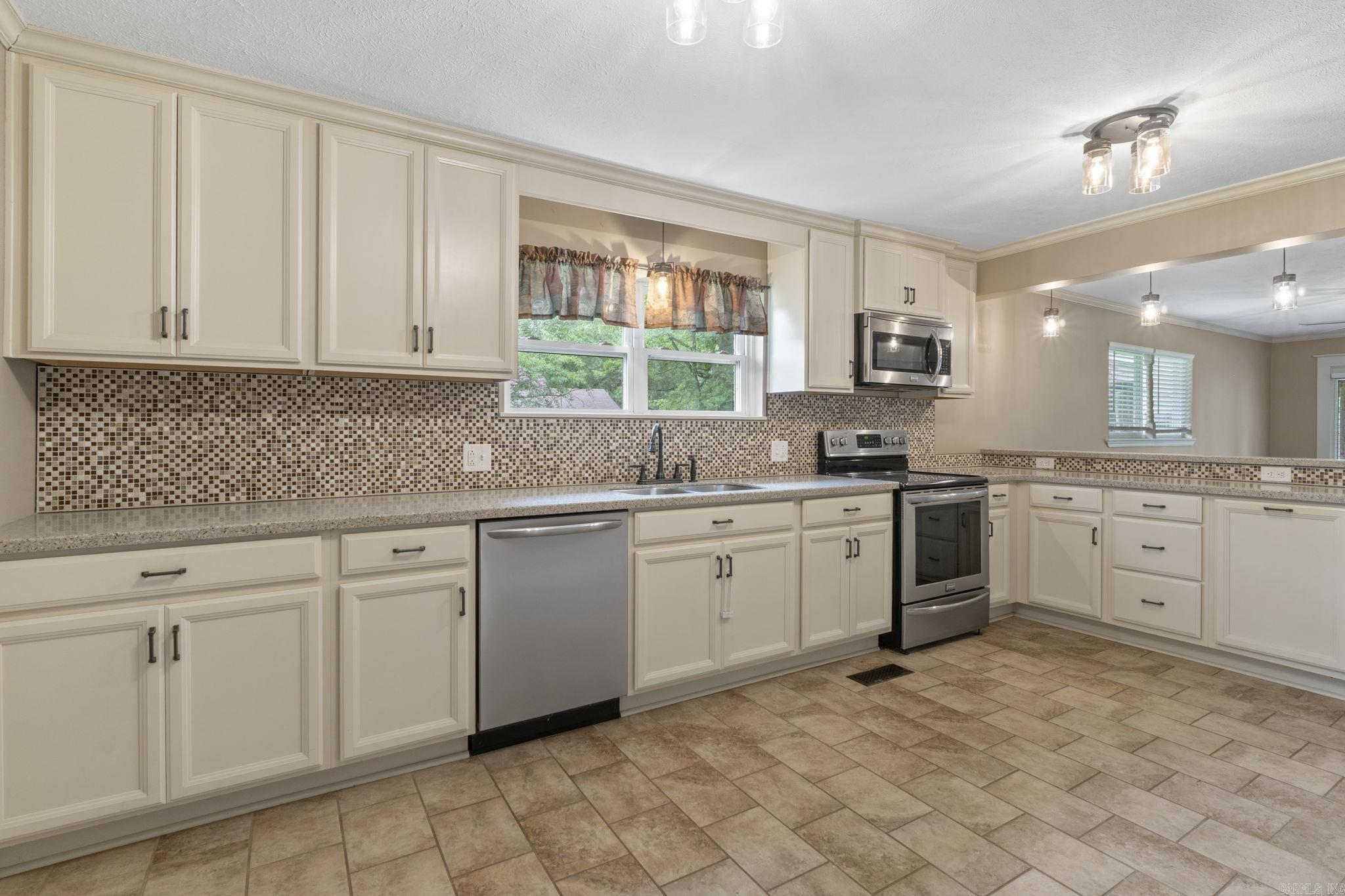 403 S West  Morrilton, AR