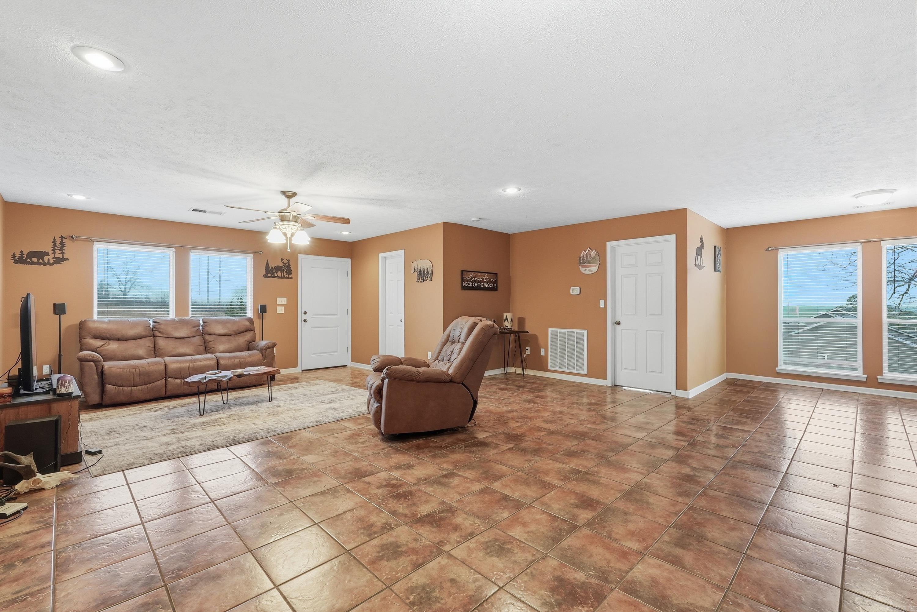 190 Hill Creek  Edgemont, AR