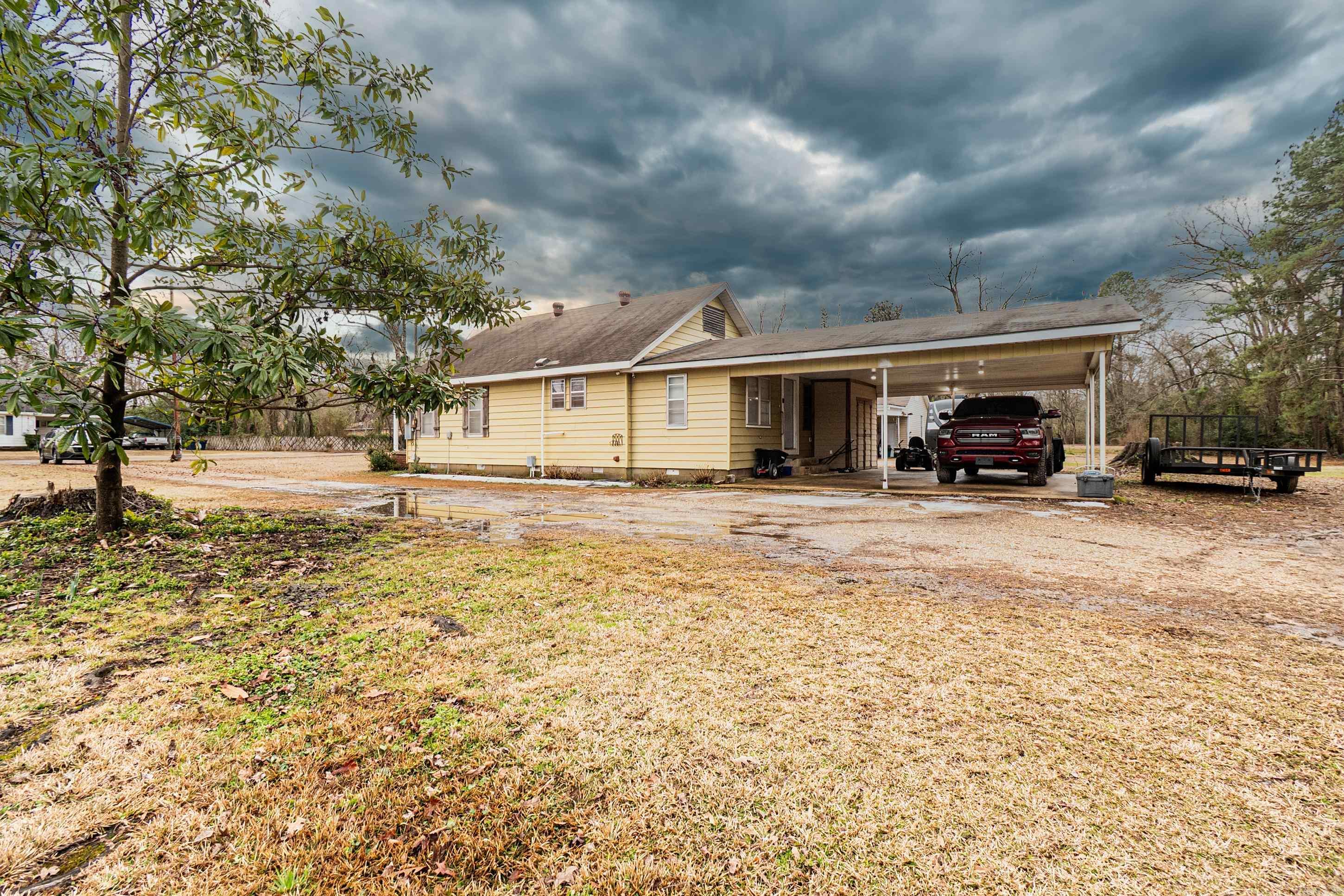 2240 Avon  Camden, AR