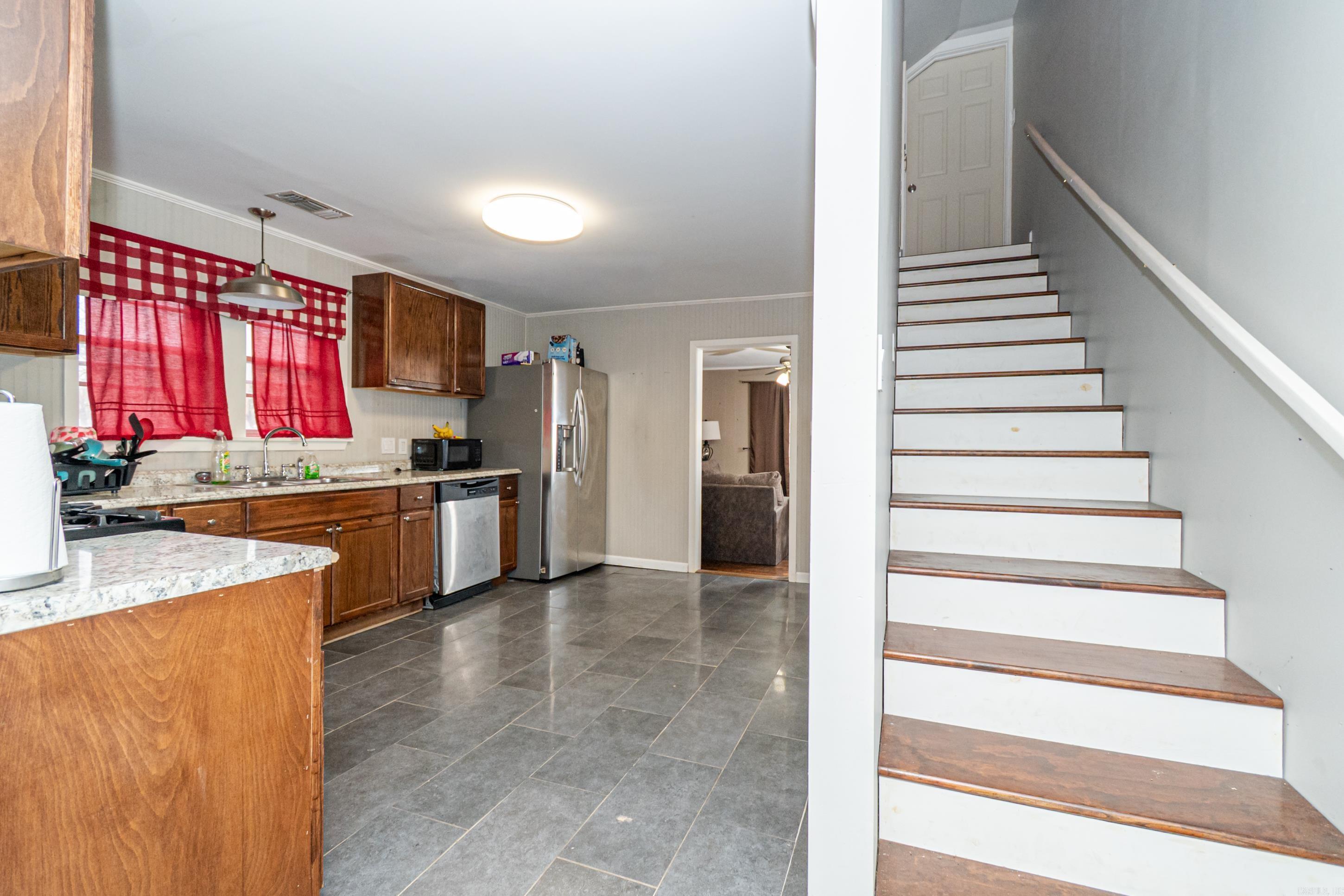 2240 Avon  Camden, AR