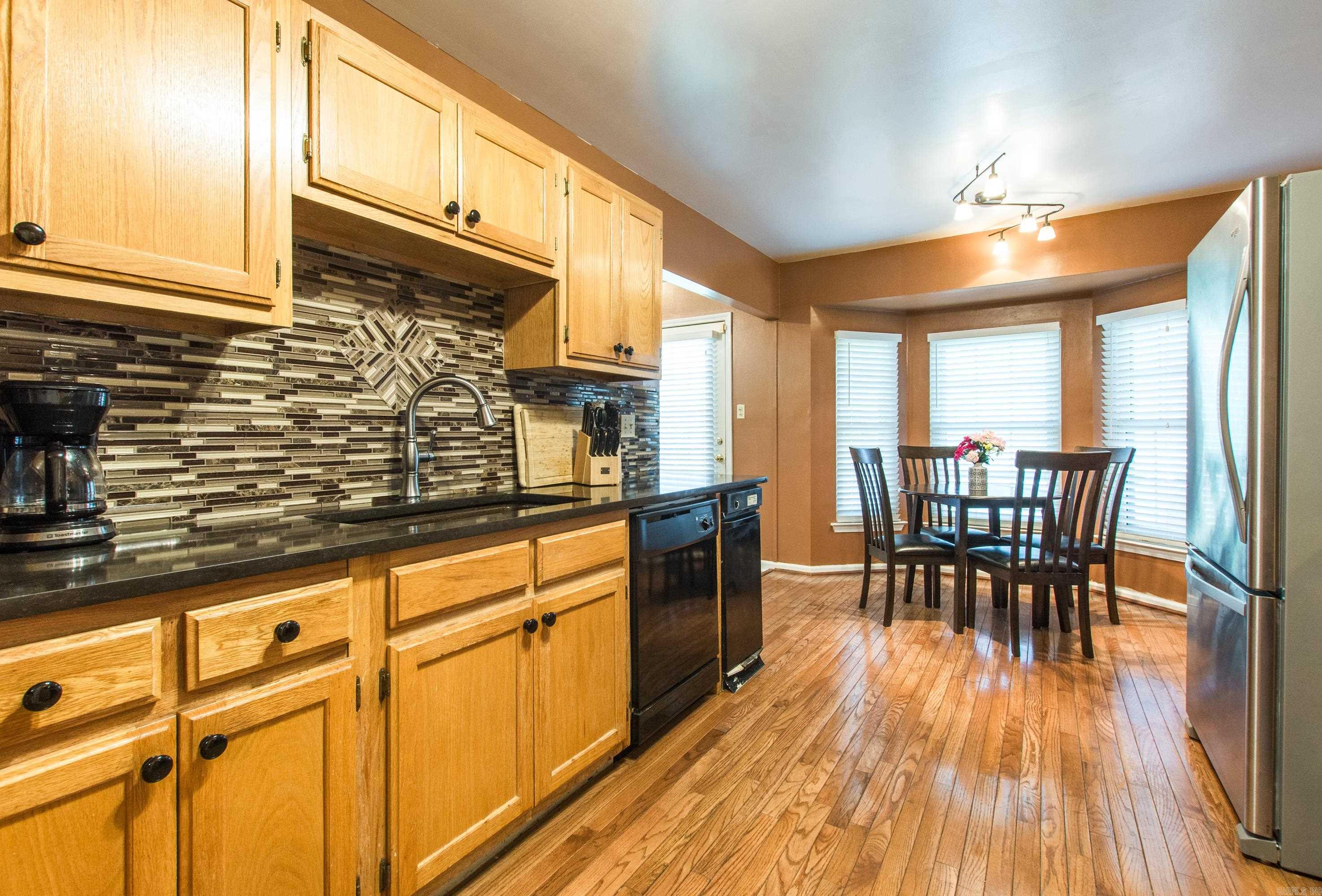 31 Turquoise Drive Maumelle, AR 72113