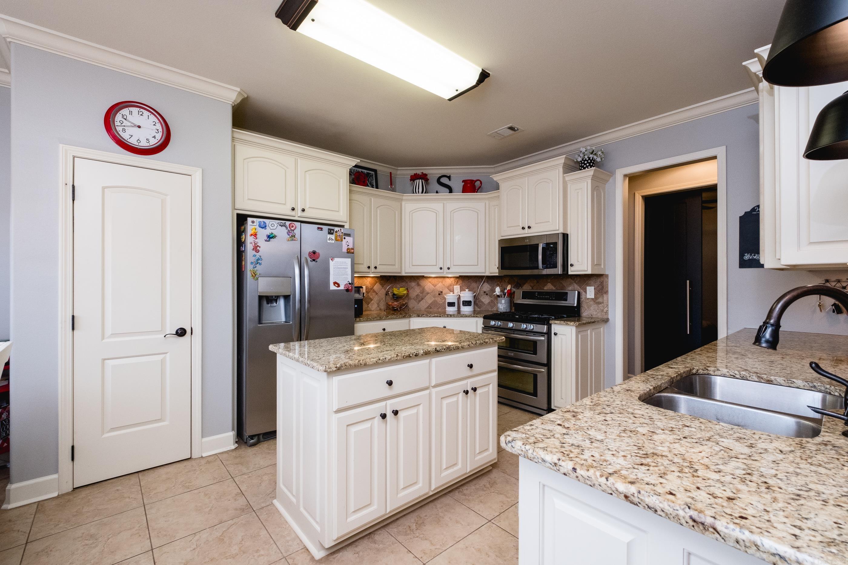 46 Waters Edge Drive  Little Rock, AR