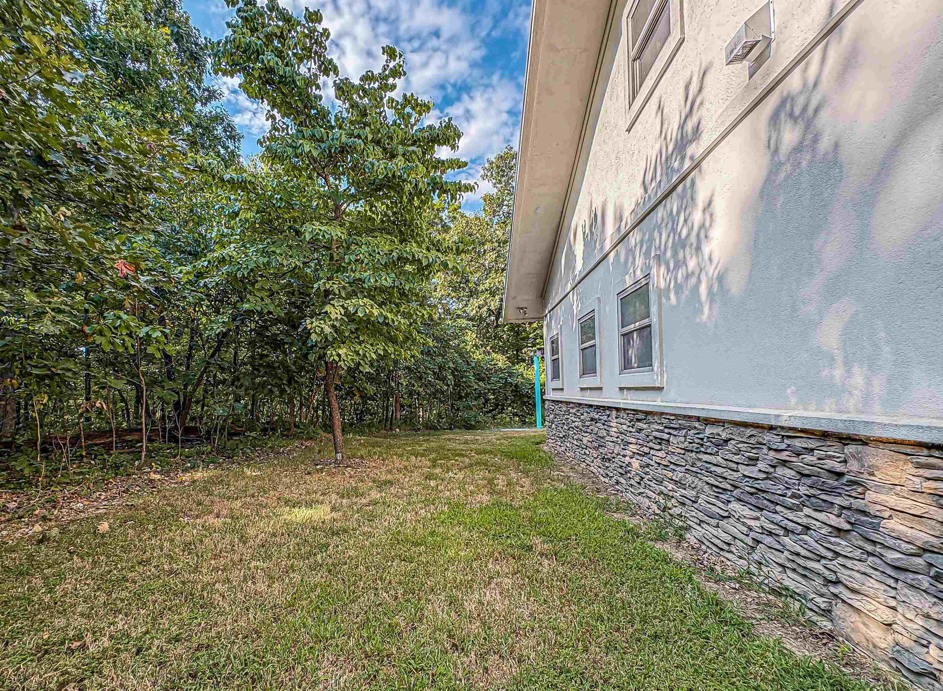 418 Dogwood  Yellville, AR