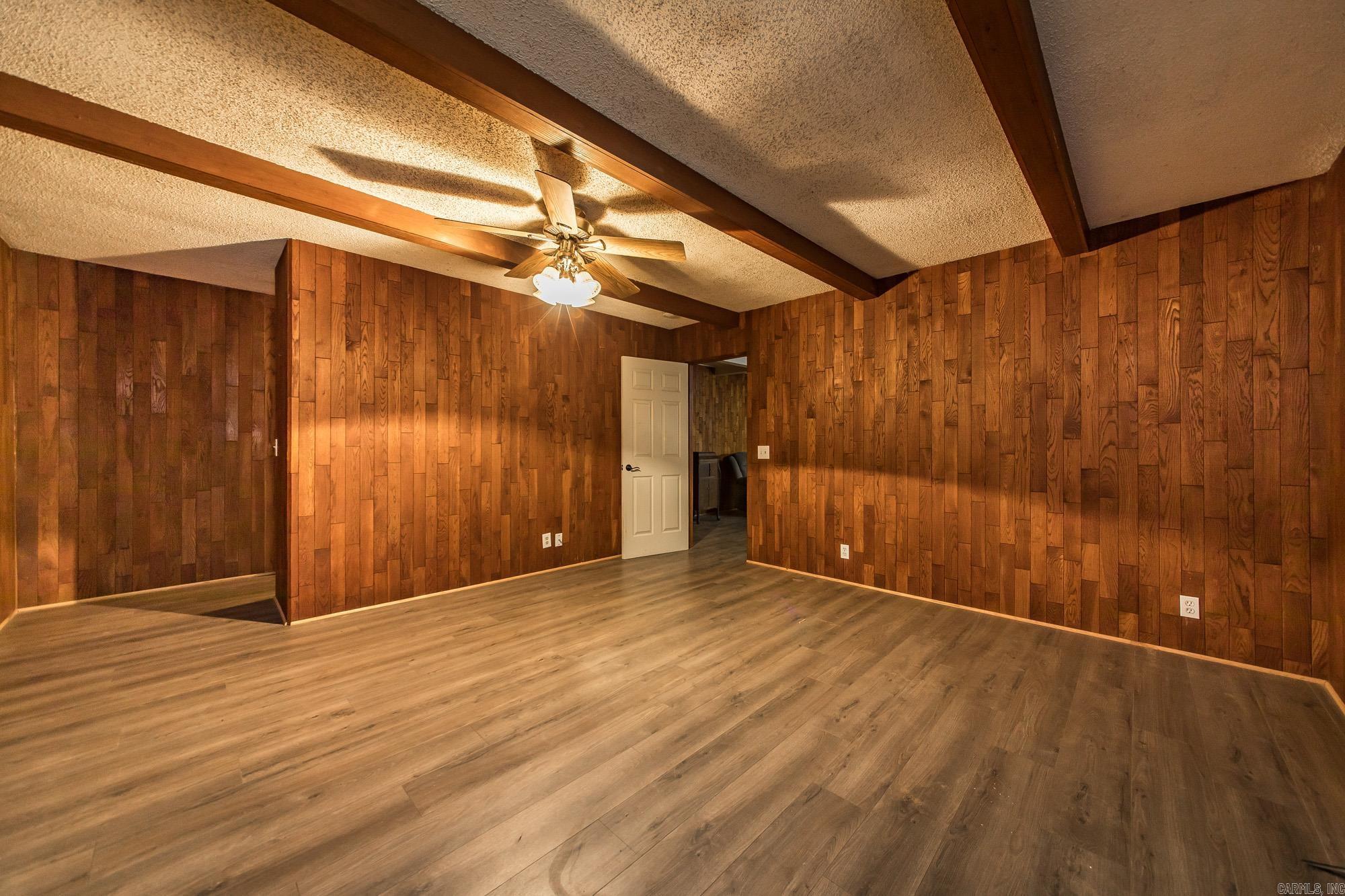 197 Jones  El Paso, AR